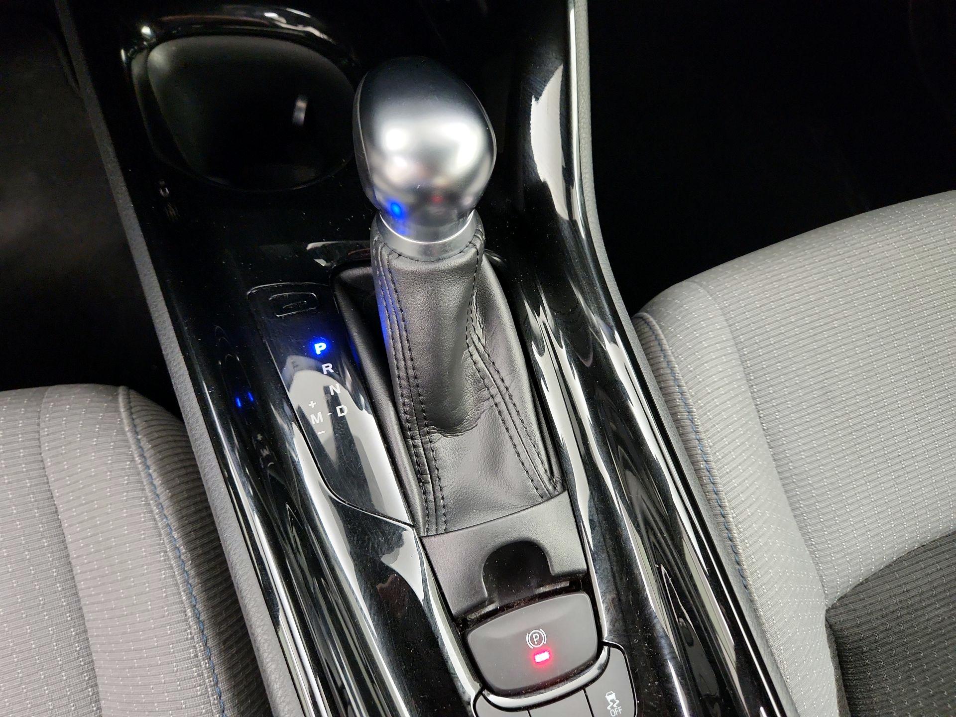 Thumbnail: 2019 Toyota C-HR - 17