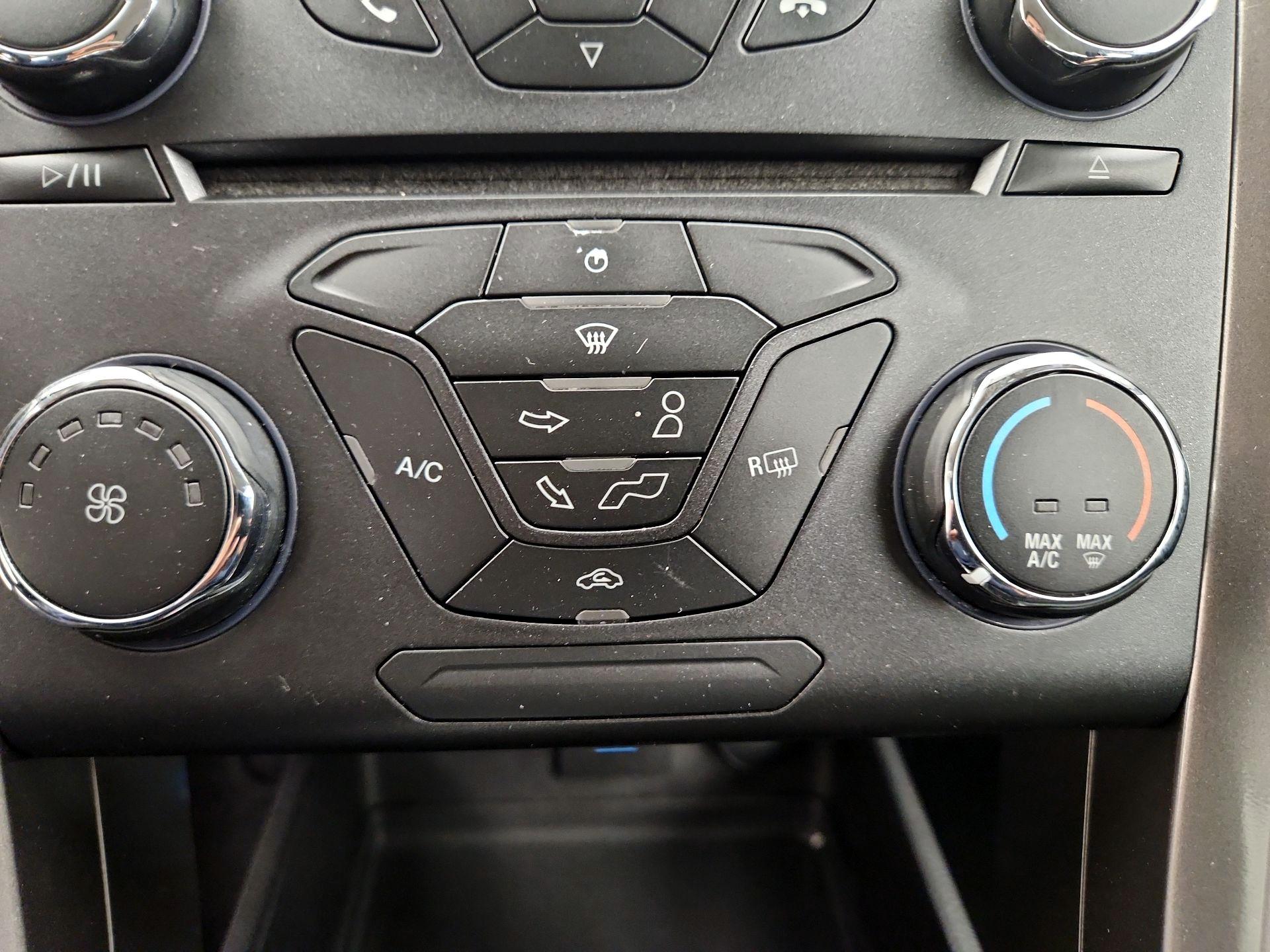 Thumbnail: 2018 Ford Fusion - 16