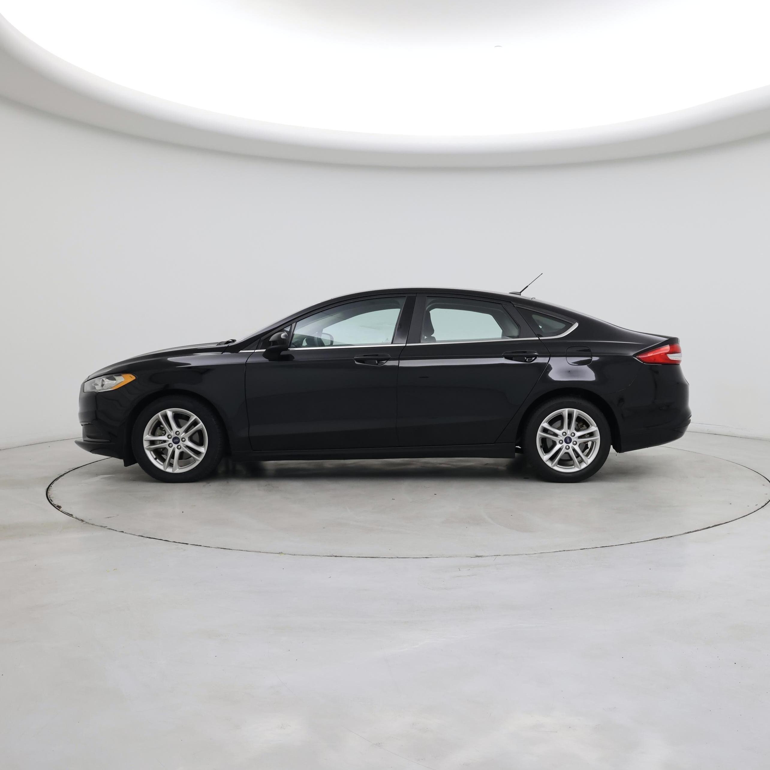 Thumbnail: 2018 Ford Fusion - 3