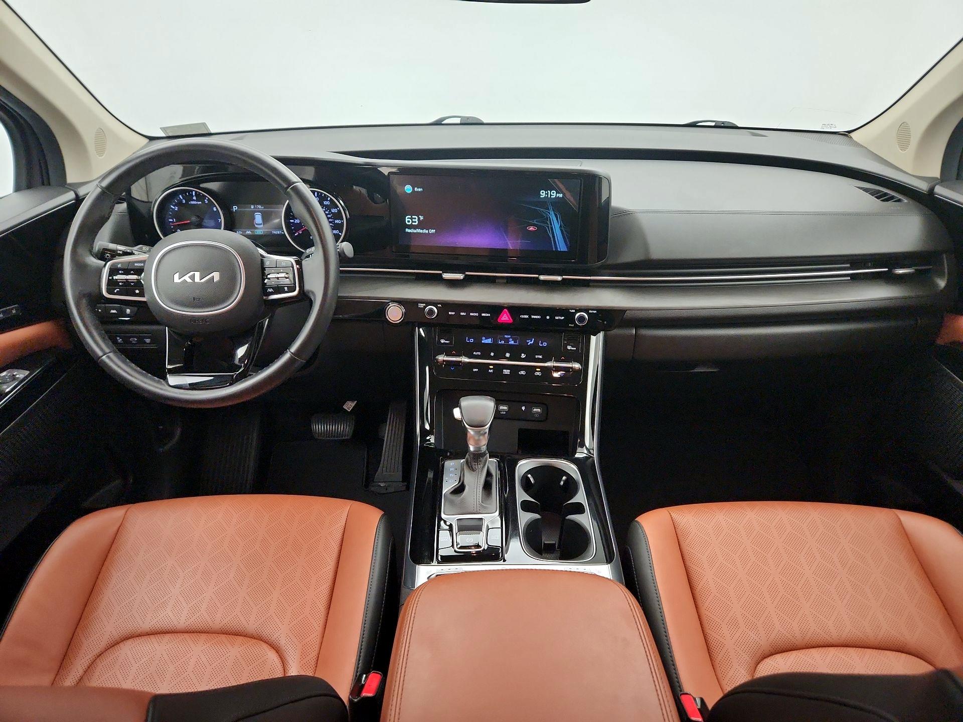 Thumbnail: 2022 Kia Carnival - 9