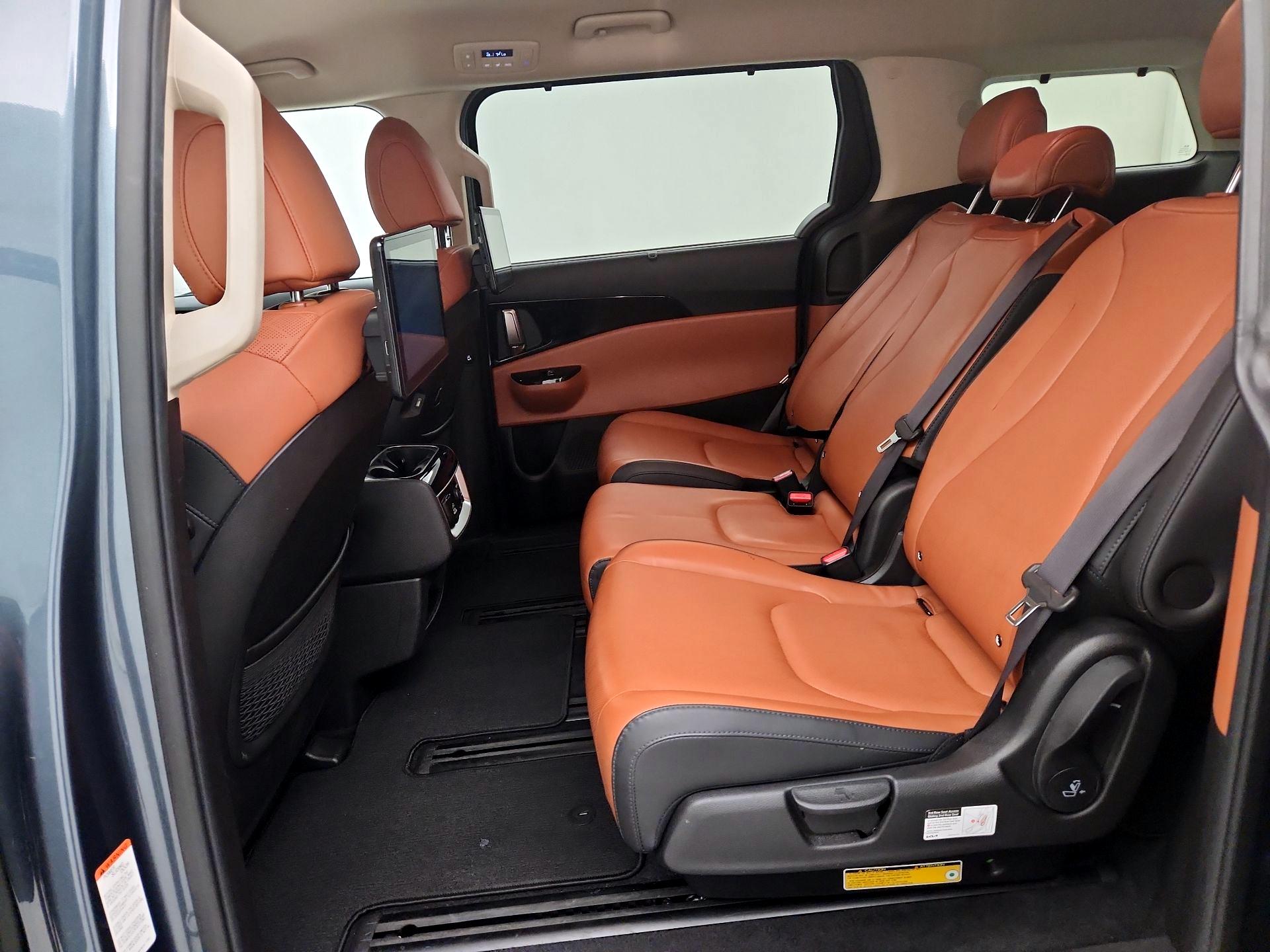 Thumbnail: 2022 Kia Carnival - 20