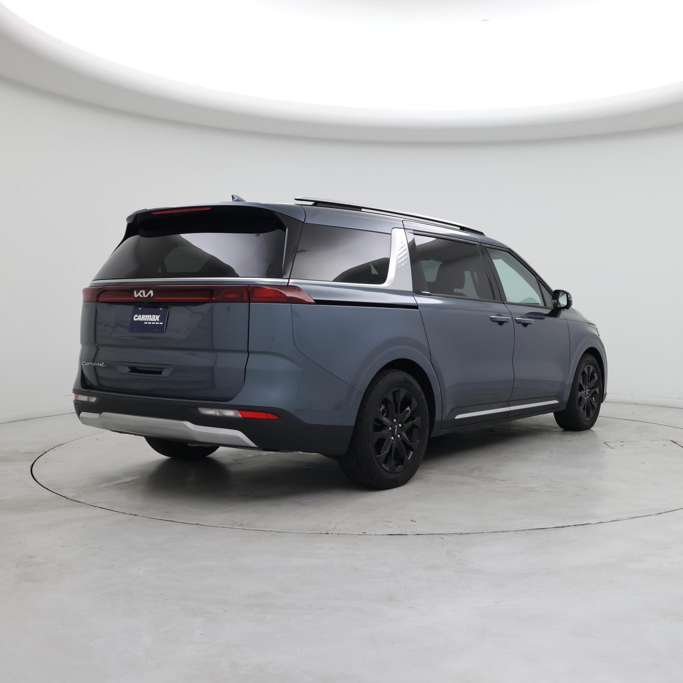 Thumbnail: 2022 Kia Carnival - 8