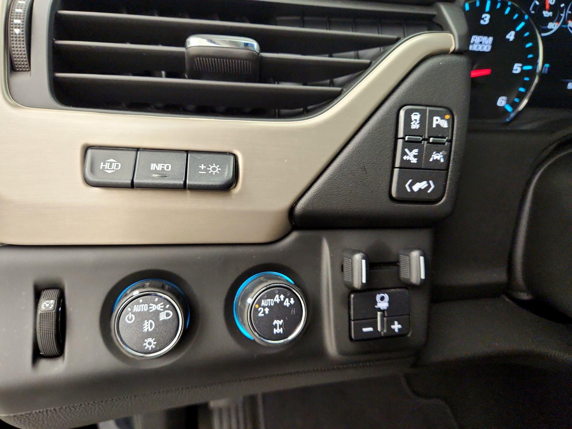 Thumbnail: 2017 GMC Yukon - 13