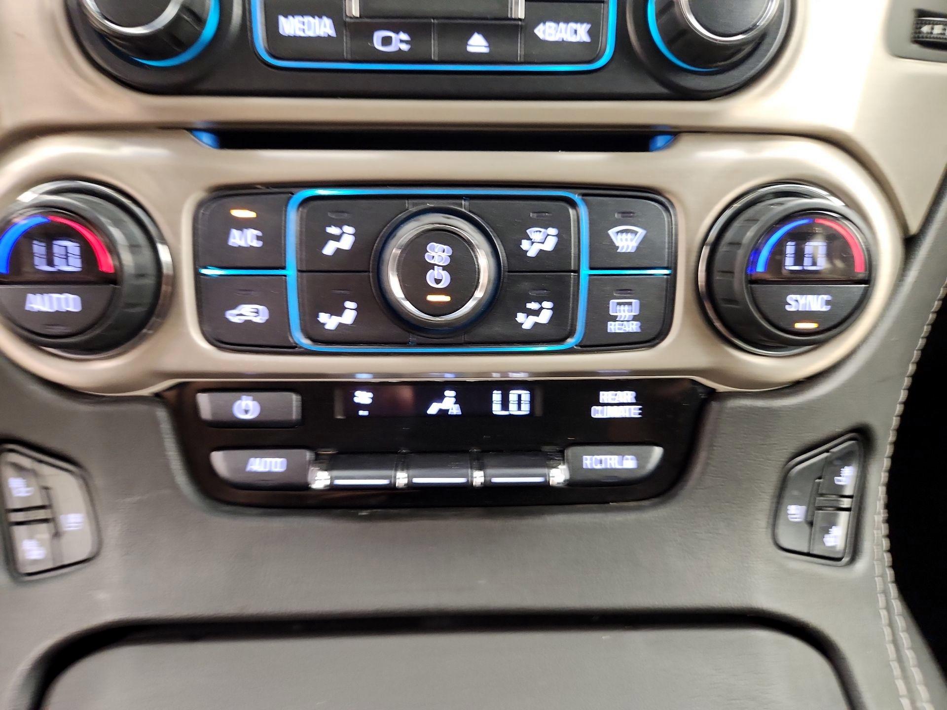 Thumbnail: 2017 GMC Yukon - 17