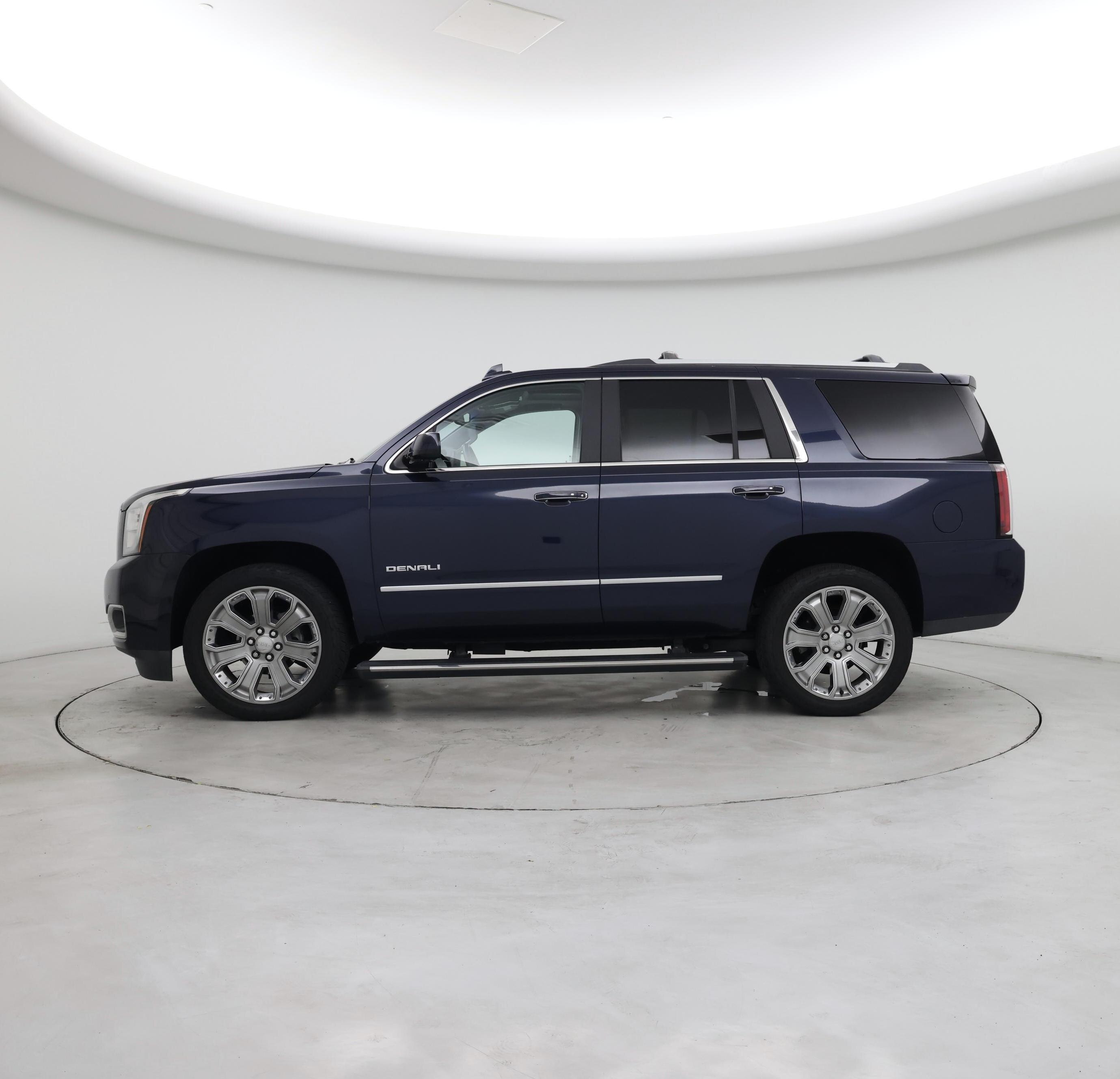 Thumbnail: 2017 GMC Yukon - 3