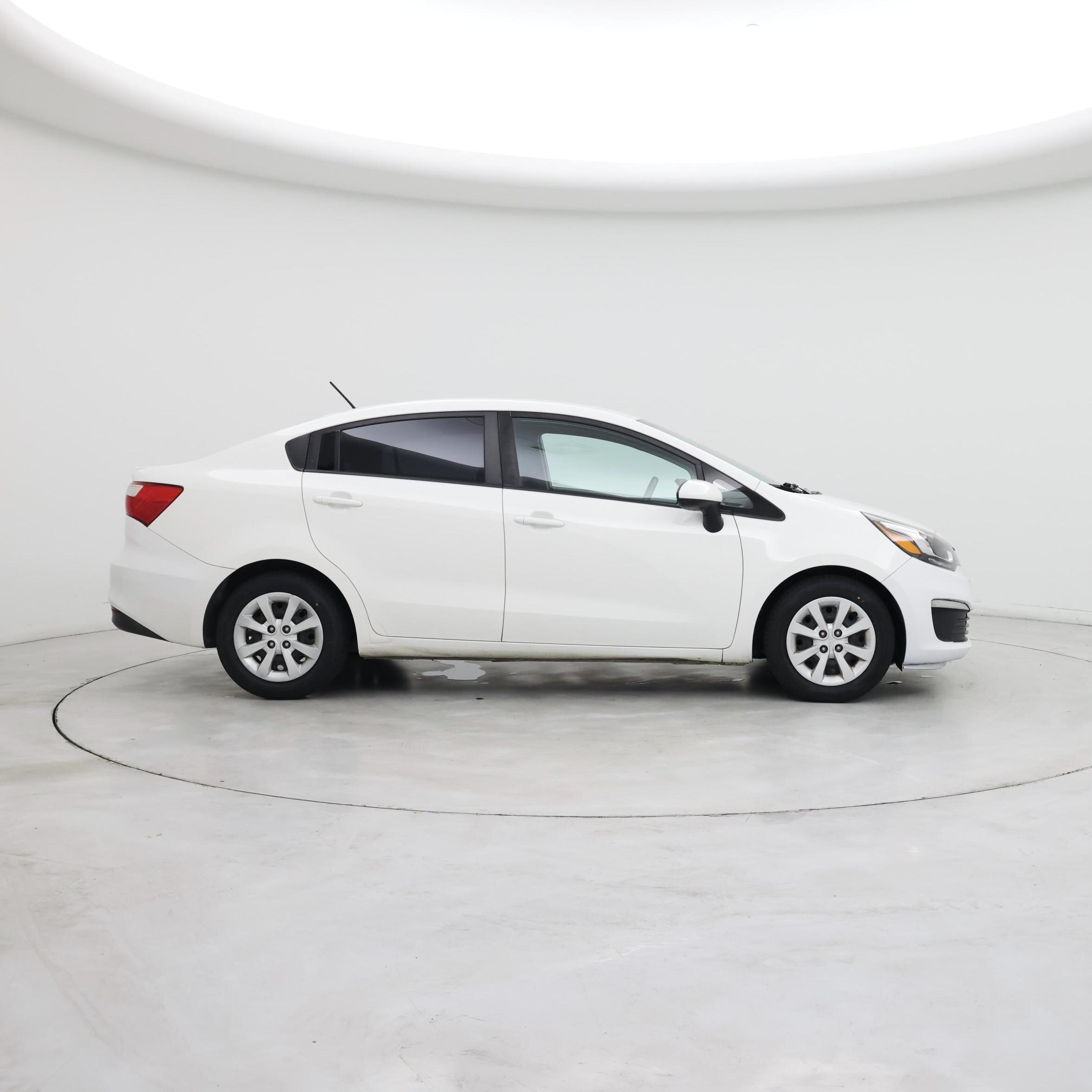 Thumbnail: 2017 Kia Rio - 7
