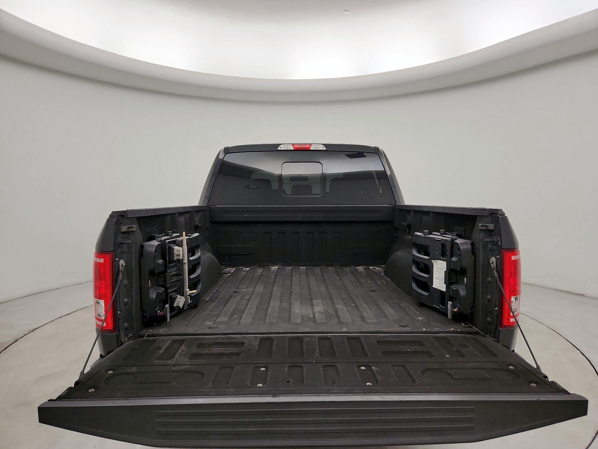 Thumbnail: 2016 Ford F-150 - 19