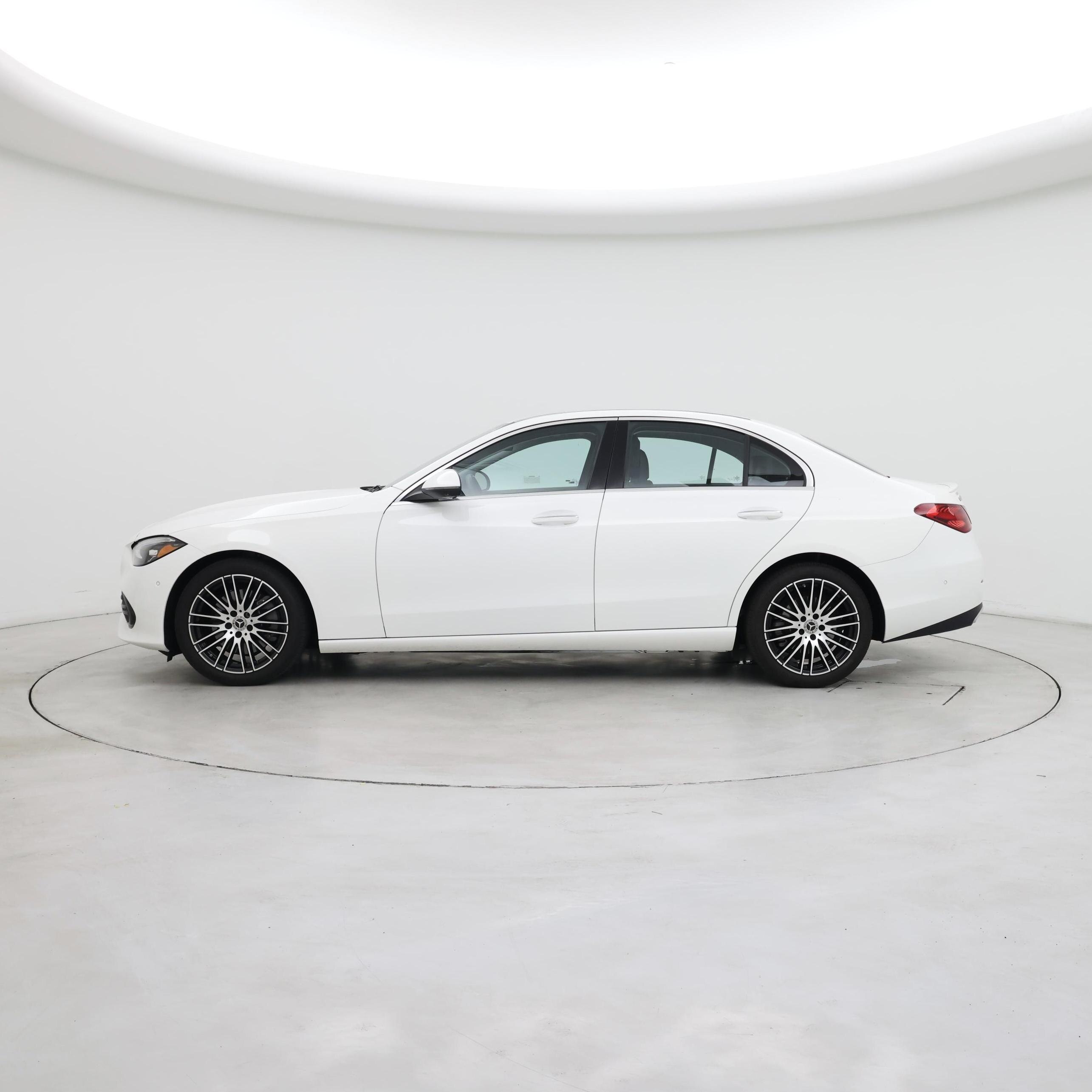 Thumbnail: 2023 Mercedes-Benz C-Class - 3