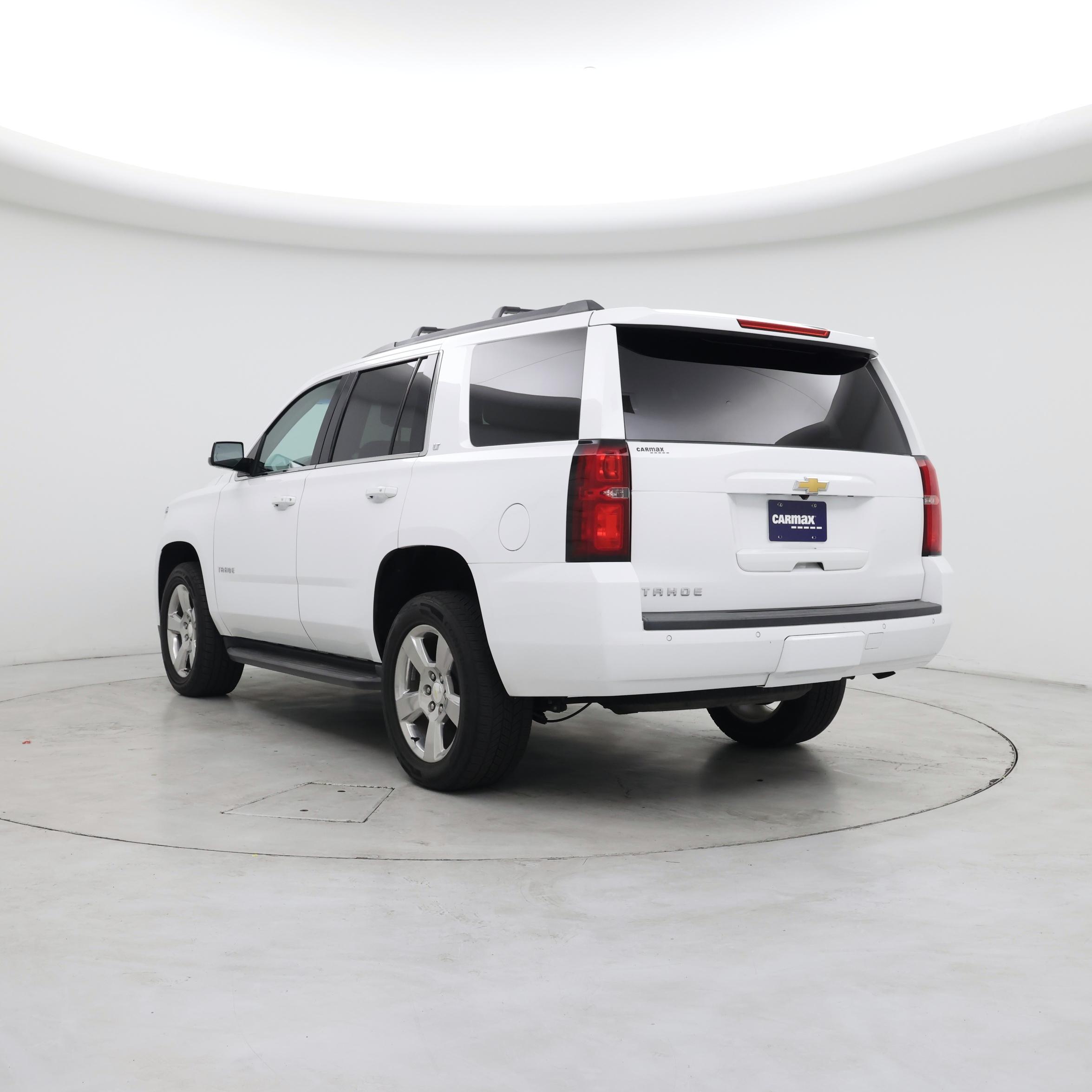 Thumbnail: 2019 Chevrolet Tahoe - 2