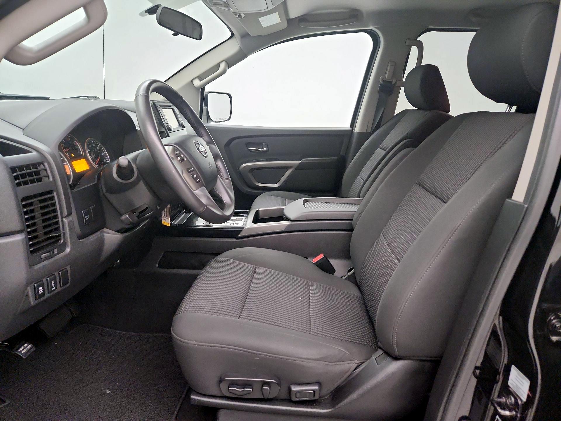 Thumbnail: 2015 Nissan Titan - 11