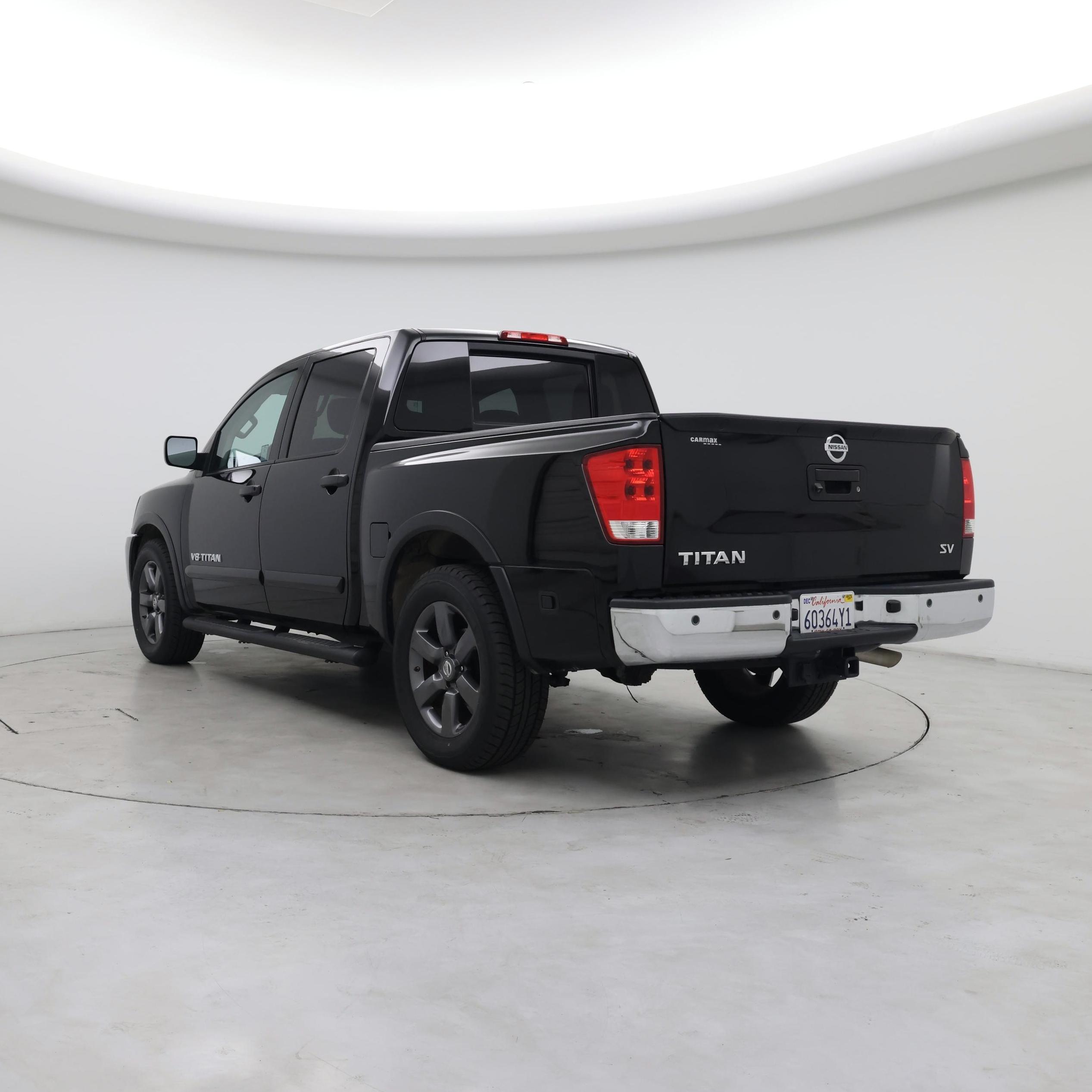 Thumbnail: 2015 Nissan Titan - 2