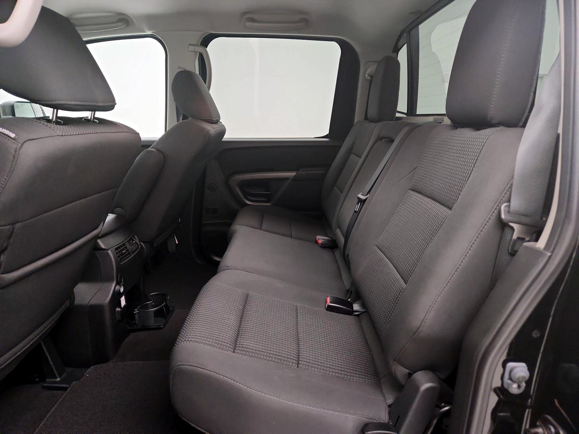 Thumbnail: 2015 Nissan Titan - 19