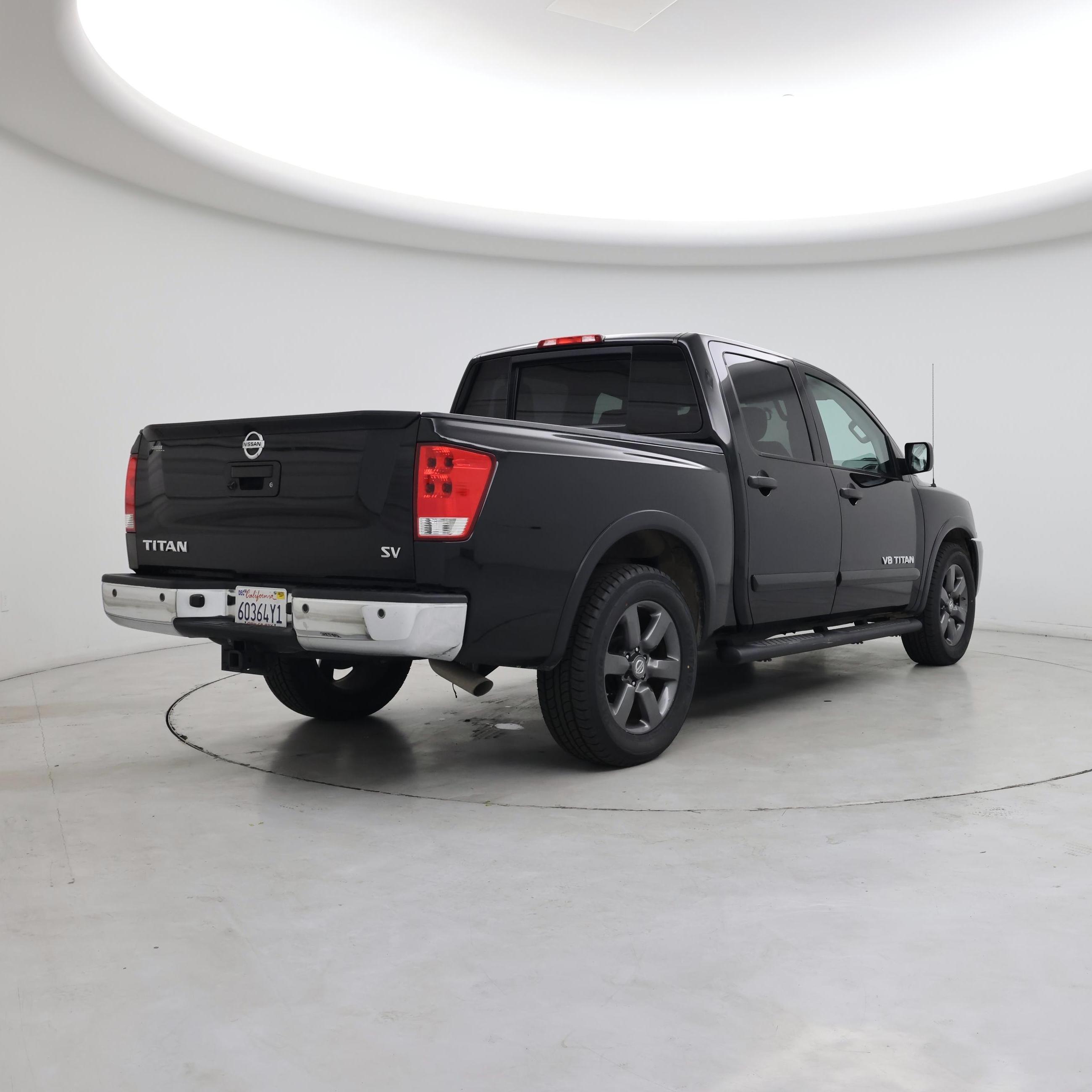 Thumbnail: 2015 Nissan Titan - 8