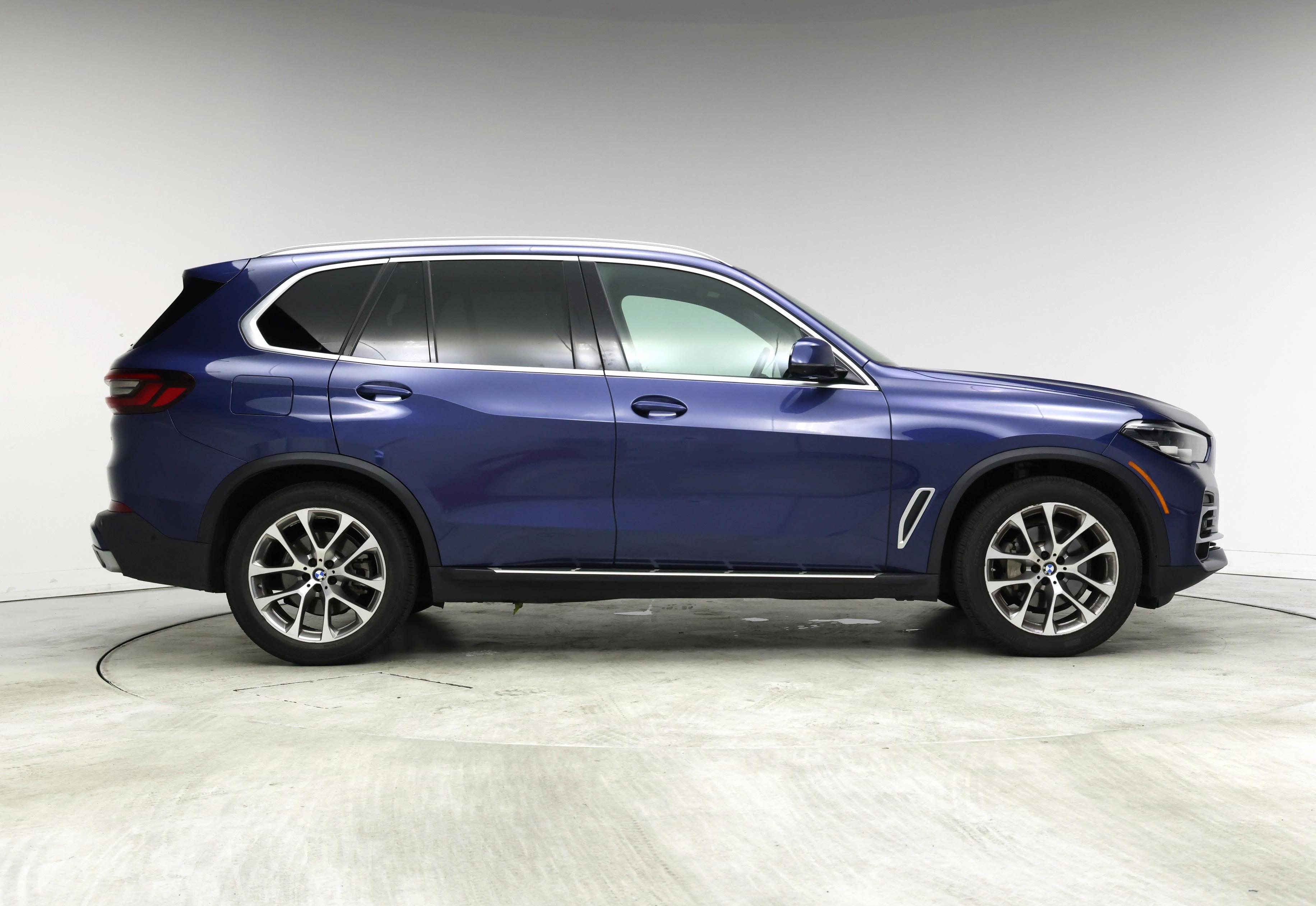 Thumbnail: 2023 BMW X5 - 7