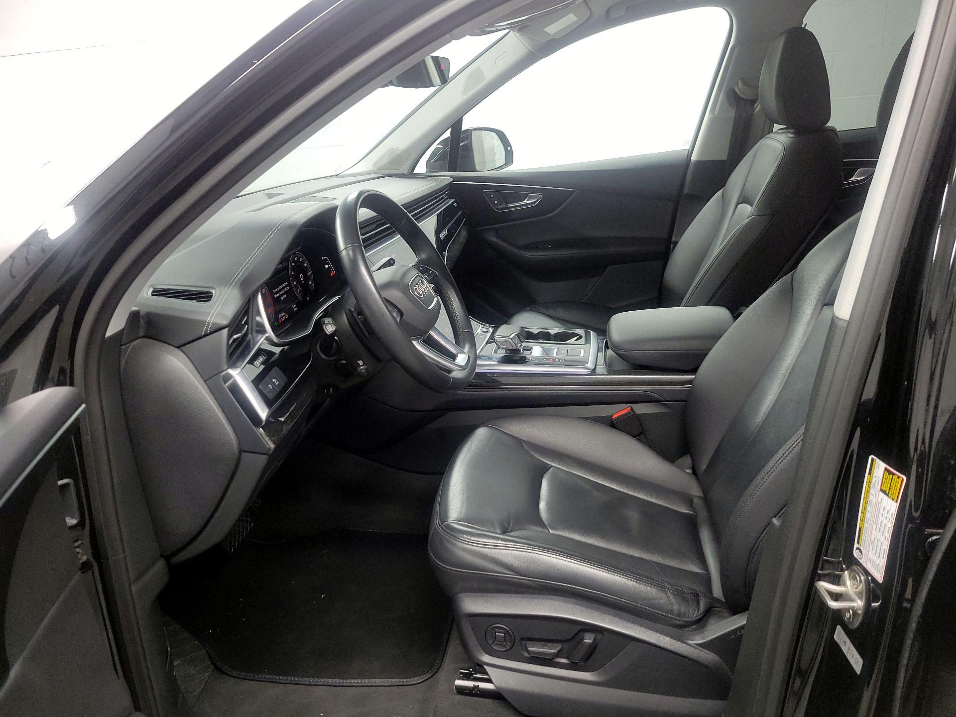Thumbnail: 2023 Audi Q7 - 11