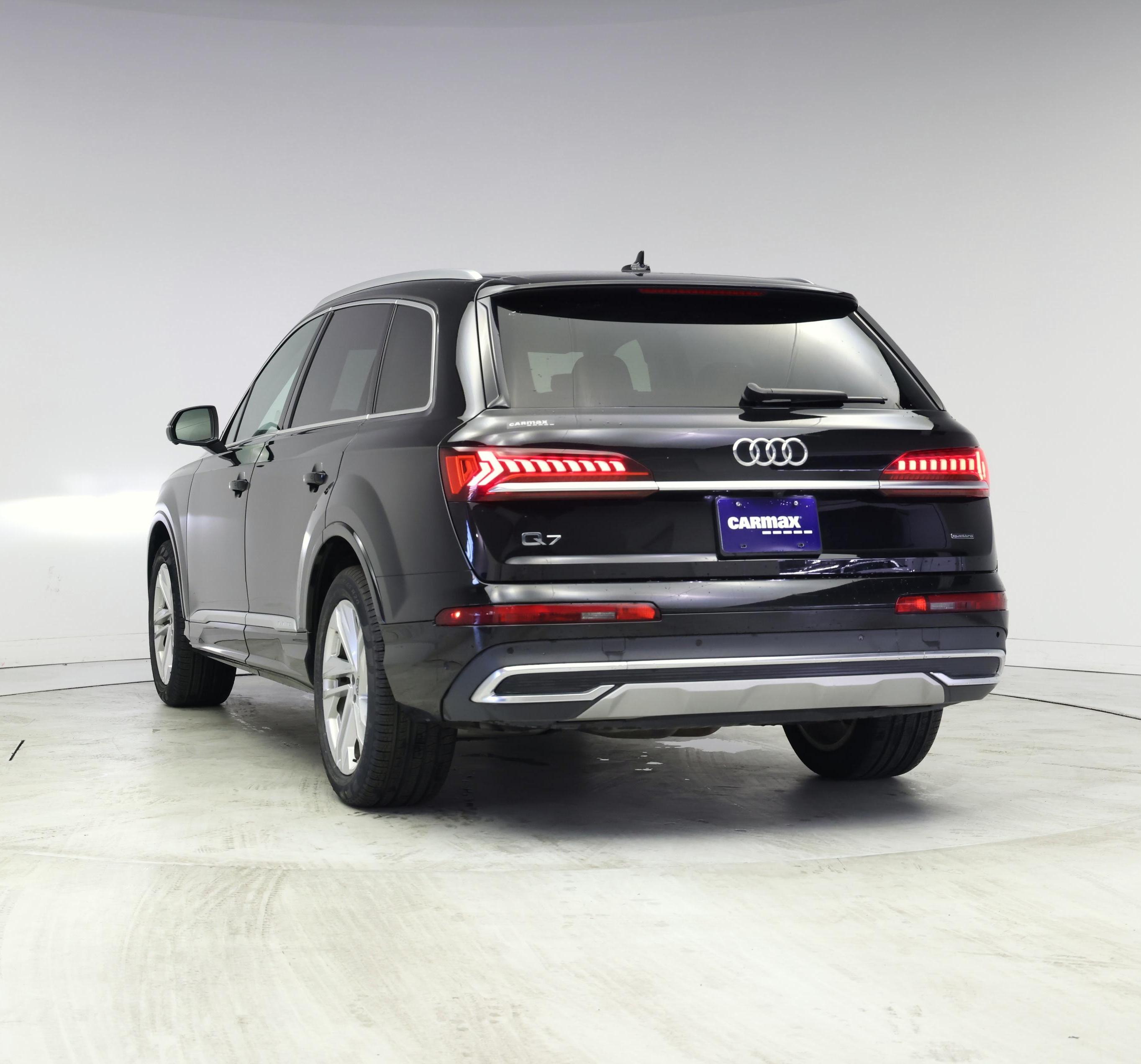 Thumbnail: 2023 Audi Q7 - 2