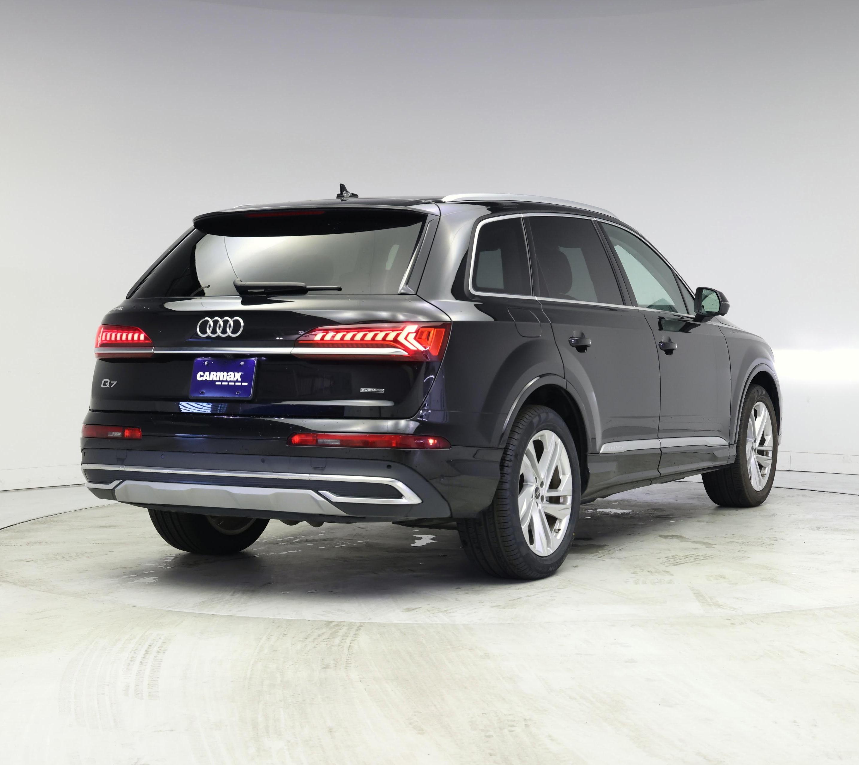 Thumbnail: 2023 Audi Q7 - 8