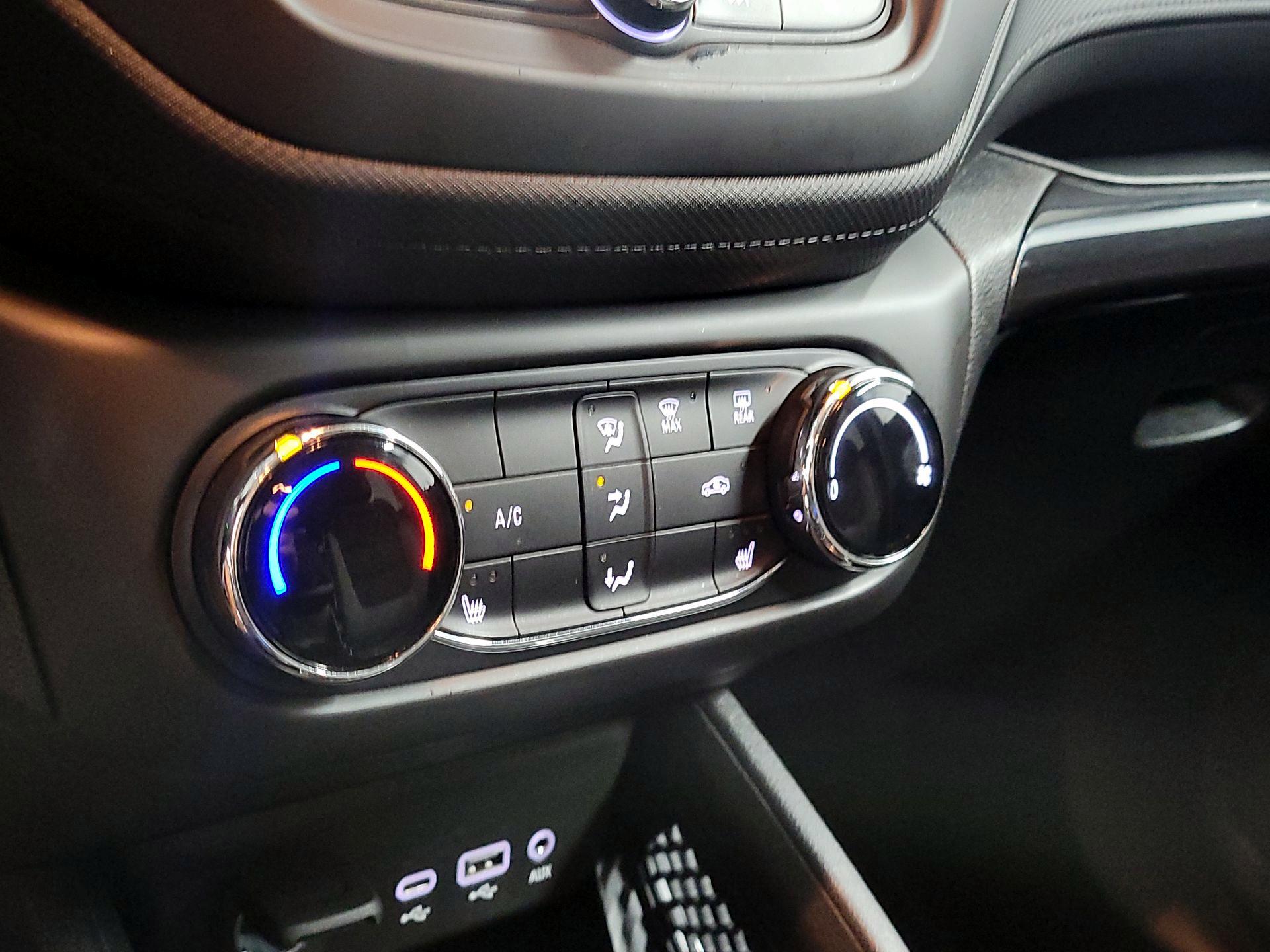 Thumbnail: 2023 Chevrolet TrailBlazer - 16
