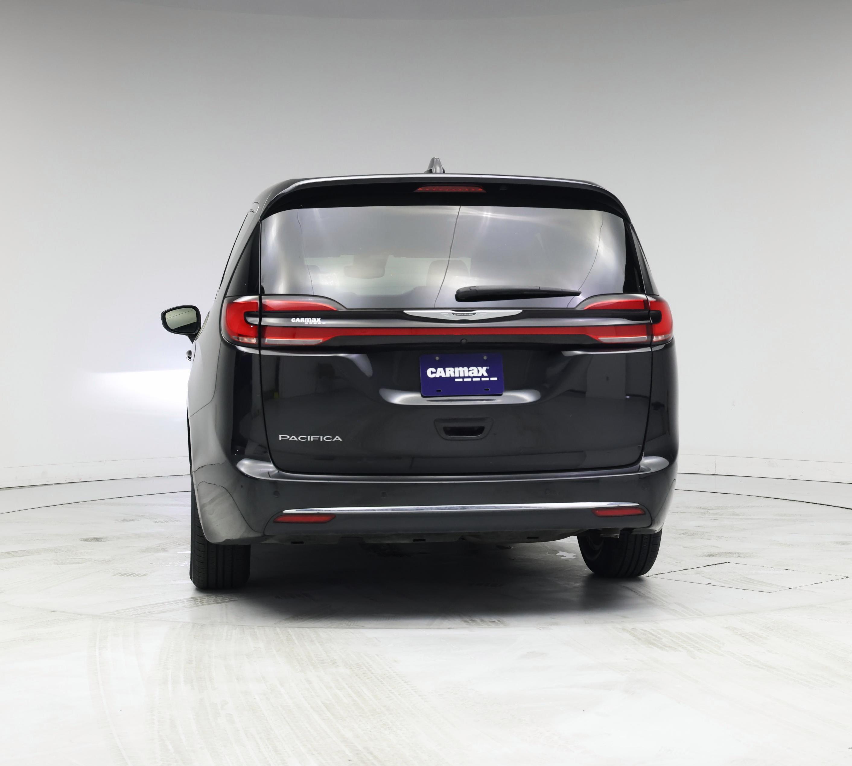 Thumbnail: 2023 Chrysler Pacifica - 6