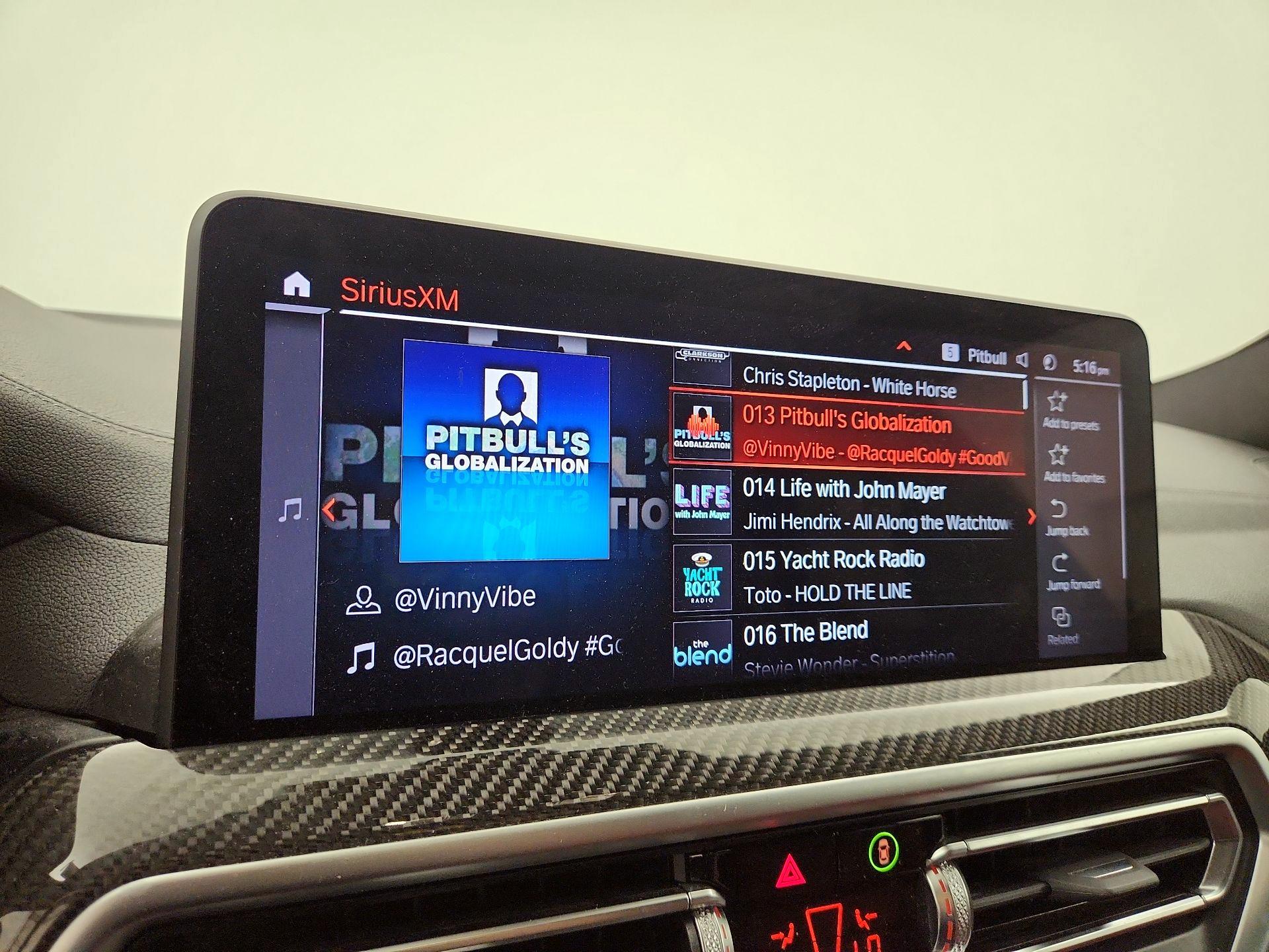 Thumbnail: 2022 BMW X4 - 16
