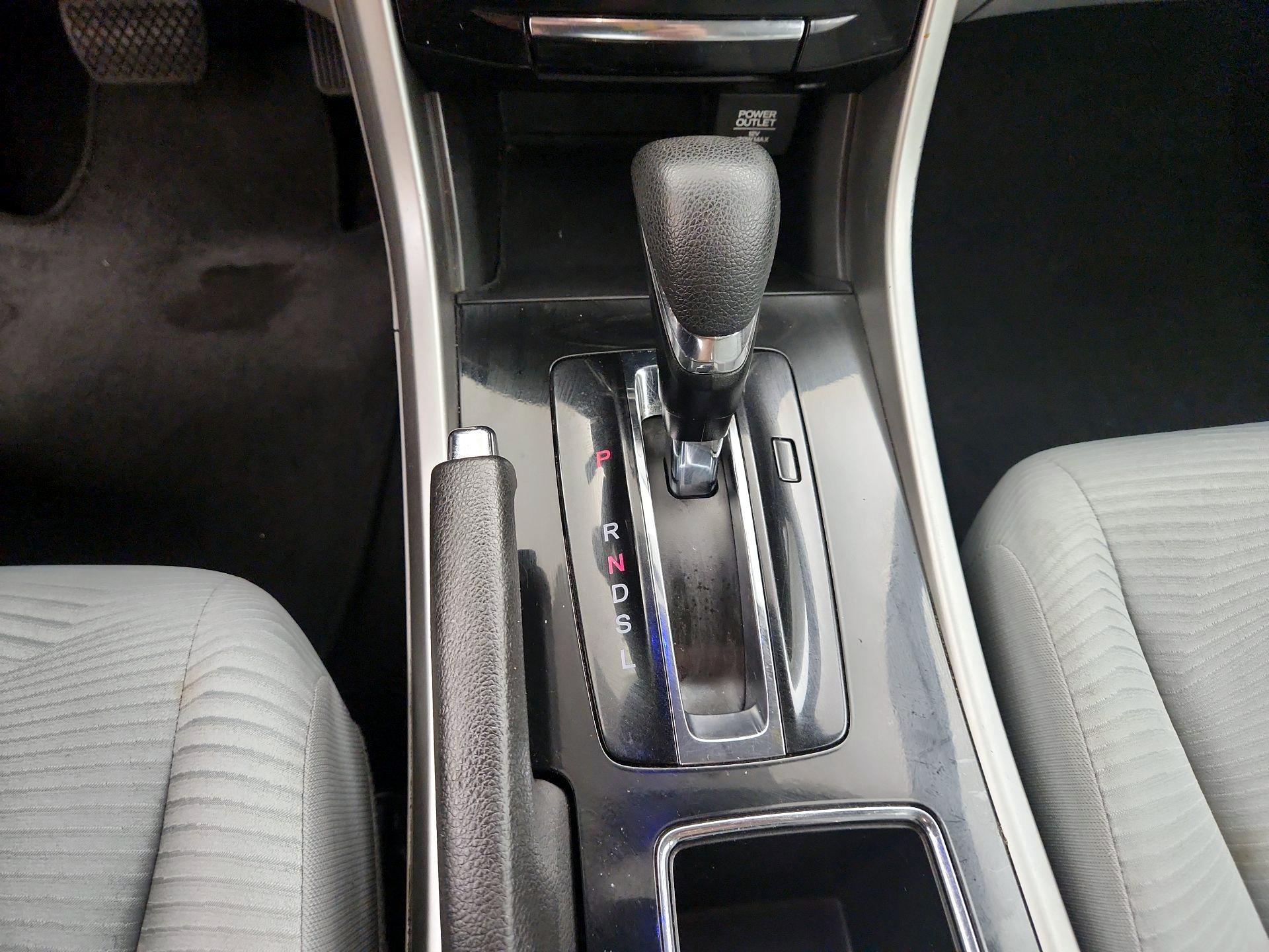 Thumbnail: 2017 Honda Accord - 17