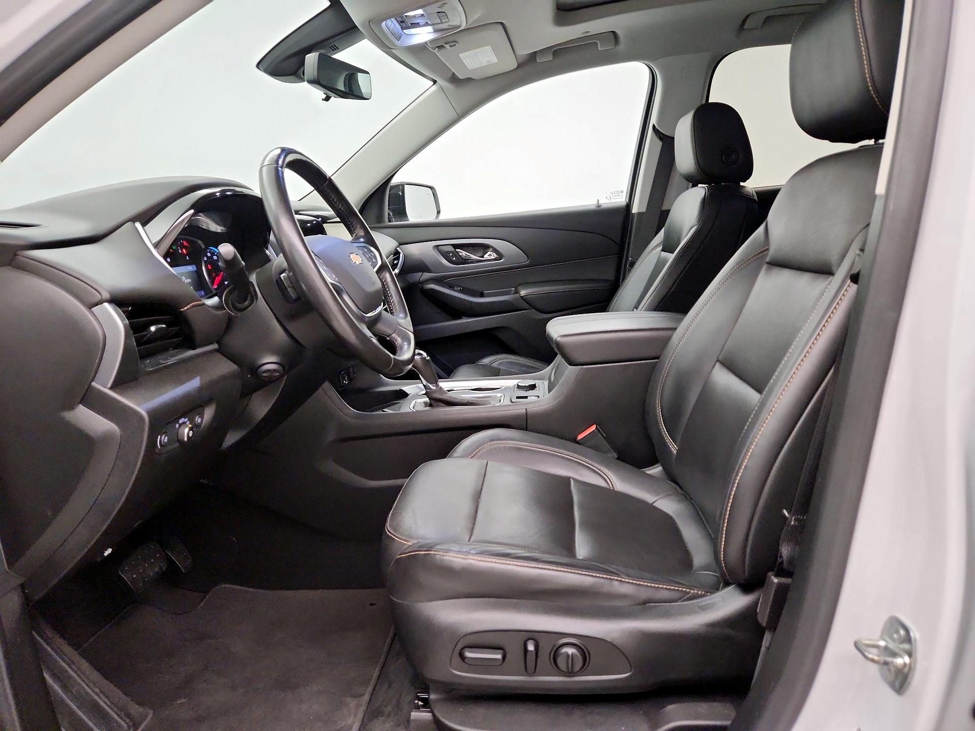 Thumbnail: 2020 Chevrolet Traverse - 11