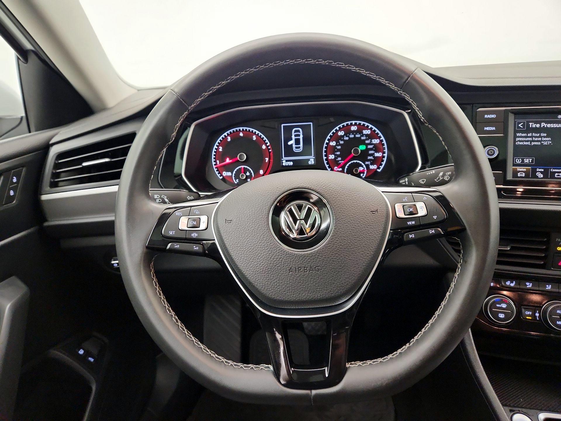 Thumbnail: 2021 Volkswagen Jetta - 10