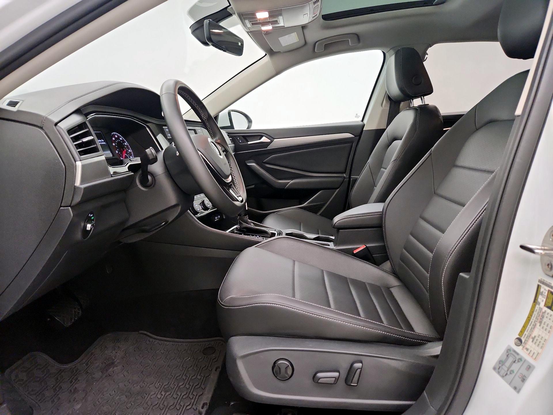 Thumbnail: 2021 Volkswagen Jetta - 11