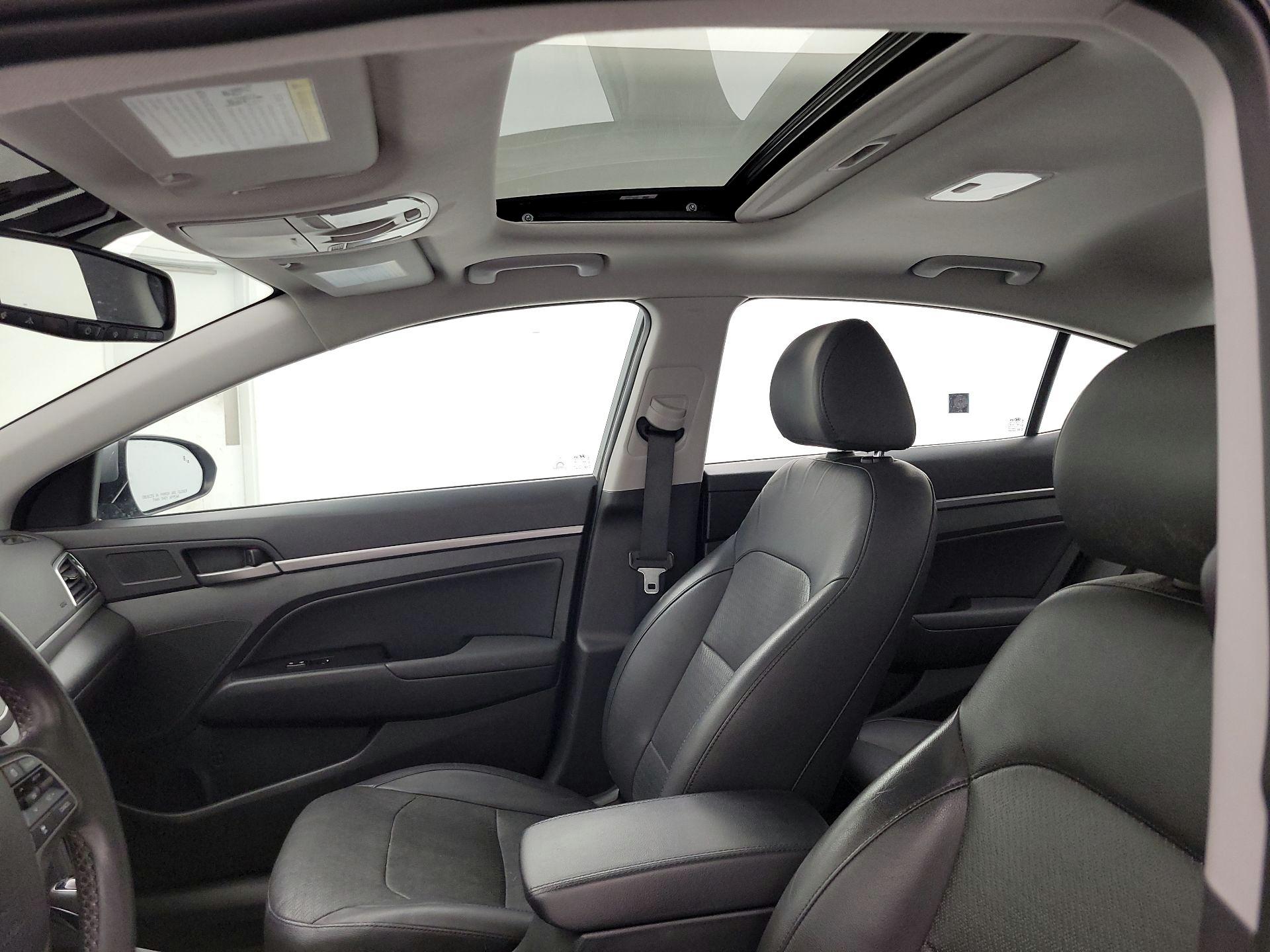 Thumbnail: 2017 Hyundai Elantra - 19