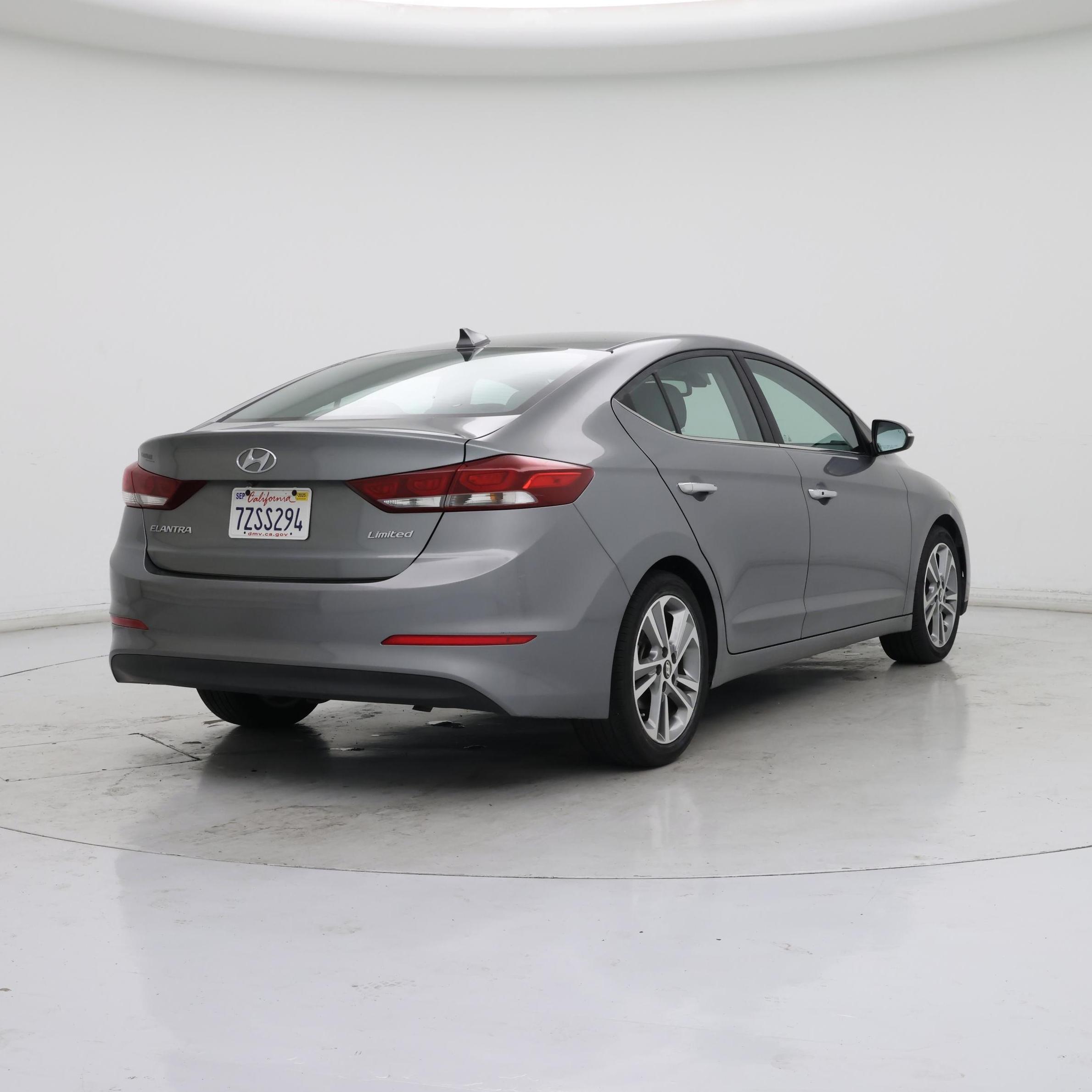 Thumbnail: 2017 Hyundai Elantra - 8