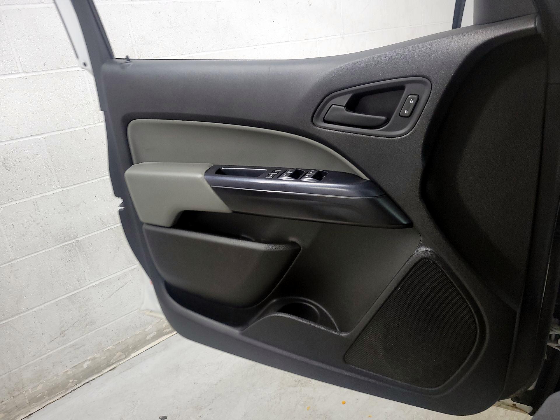 Thumbnail: 2021 Chevrolet Colorado - 12