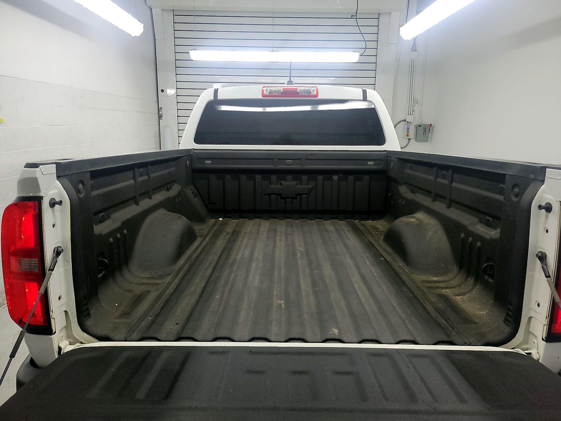 Thumbnail: 2021 Chevrolet Colorado - 18