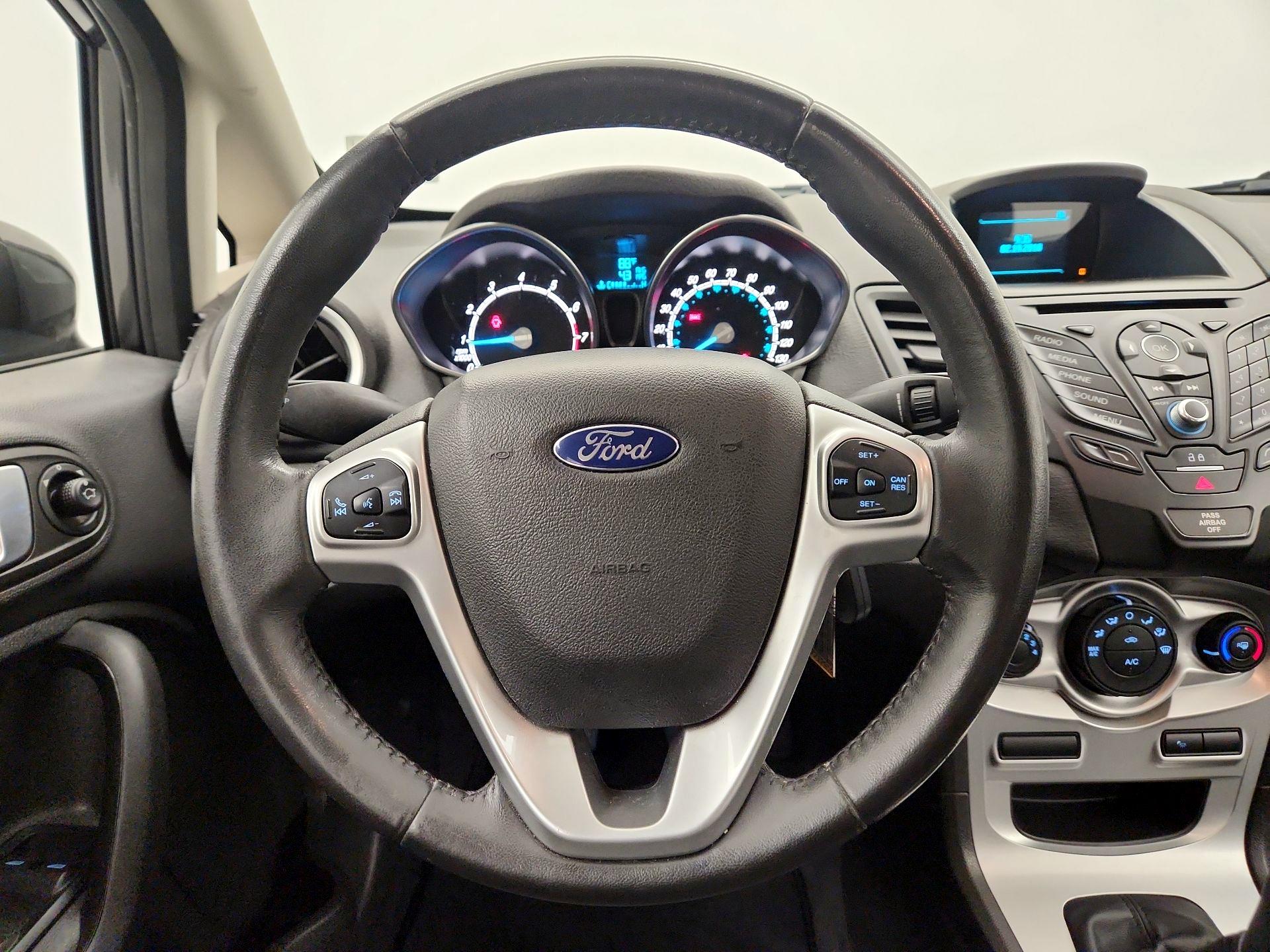 Thumbnail: 2015 Ford Fiesta - 10
