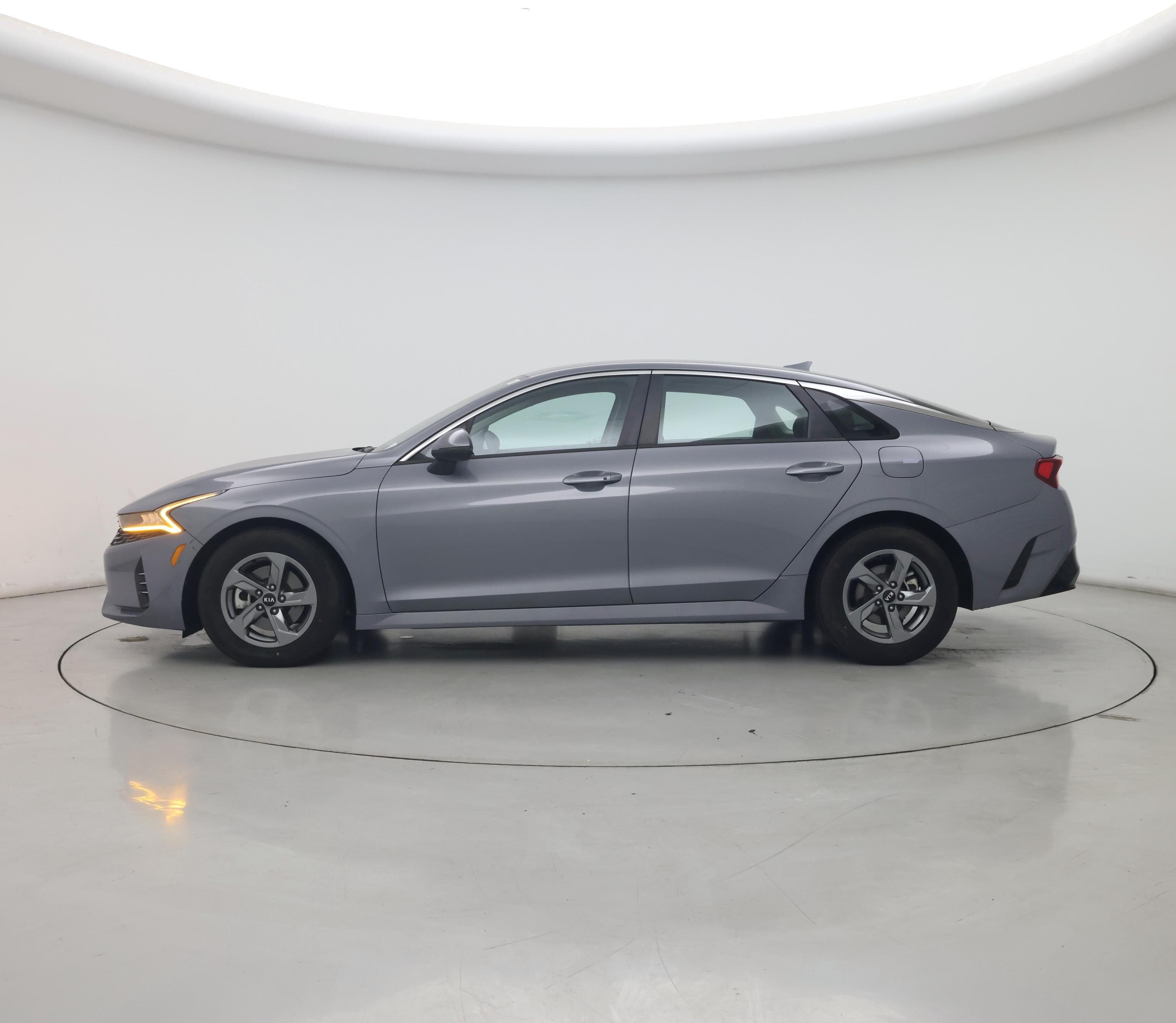 Thumbnail: 2021 Kia K5 - 3