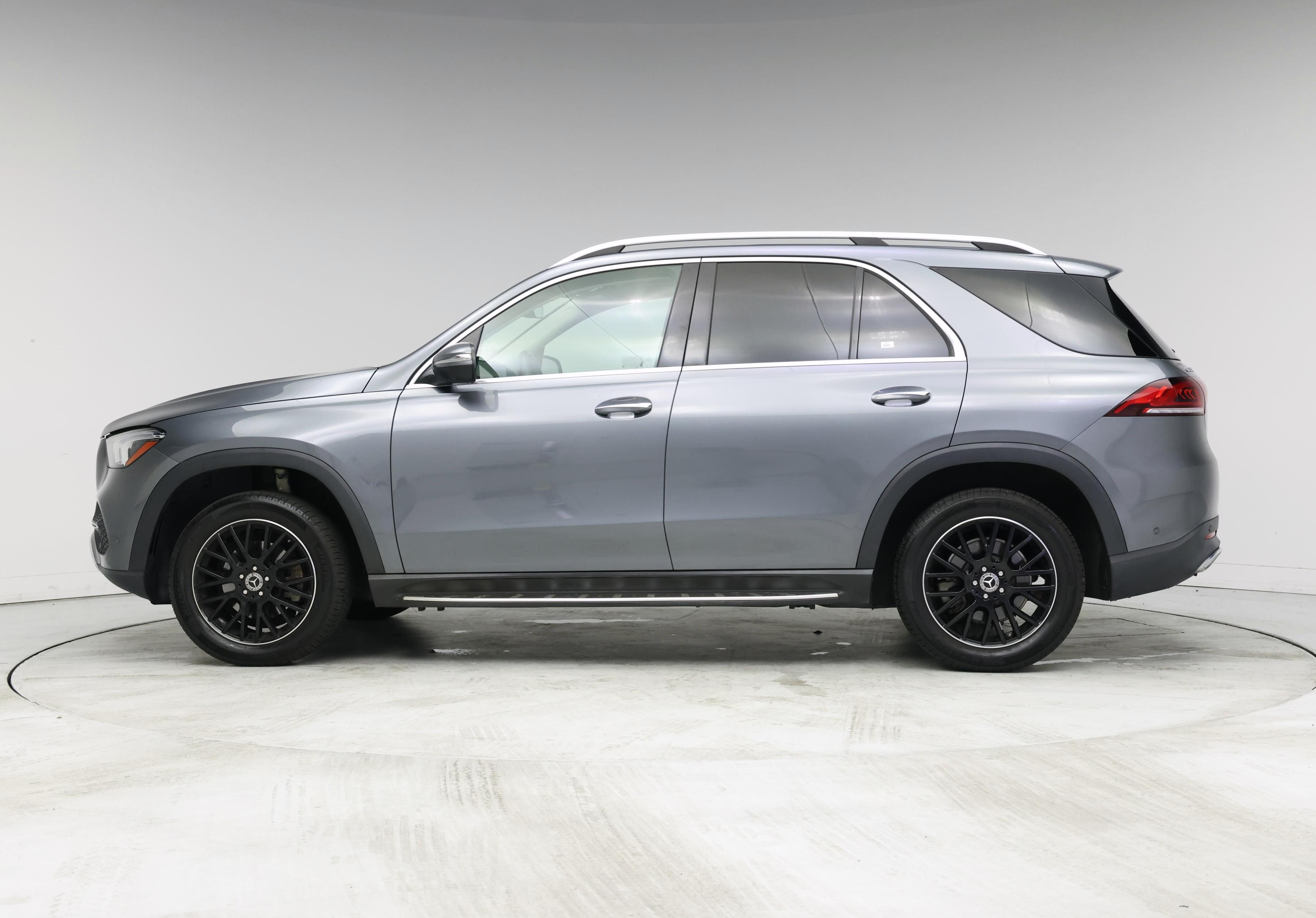 Thumbnail: 2020 Mercedes-Benz GLE - 3