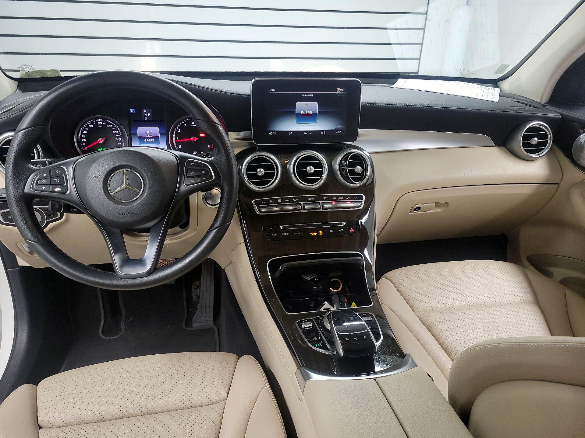 Thumbnail: 2017 Mercedes-Benz GLC - 9