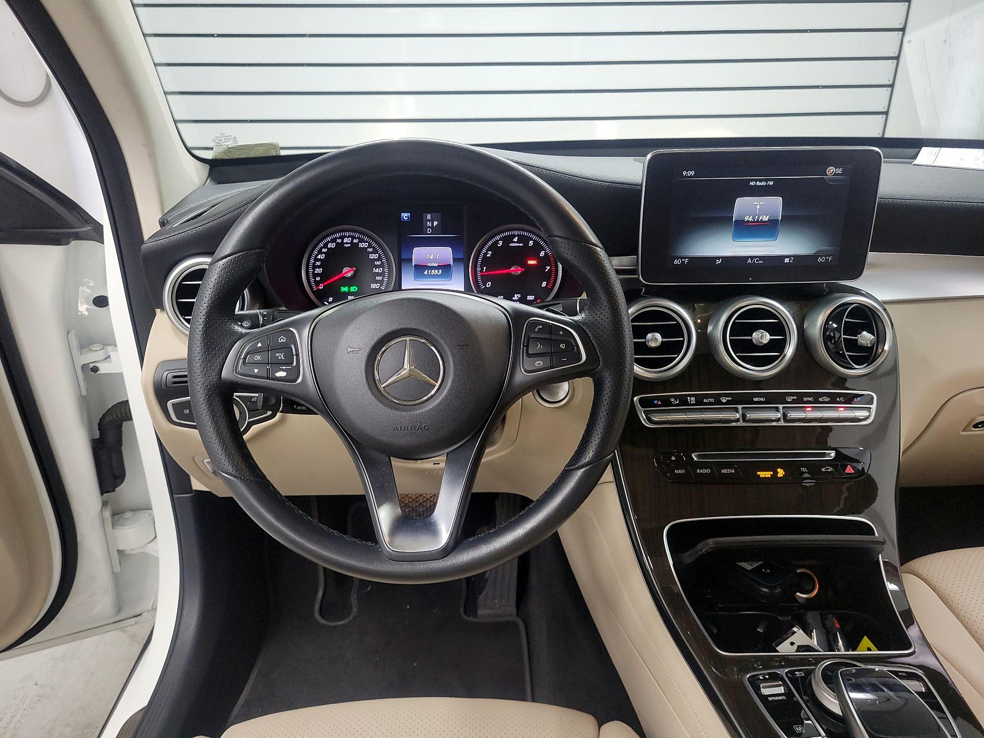 Thumbnail: 2017 Mercedes-Benz GLC - 10