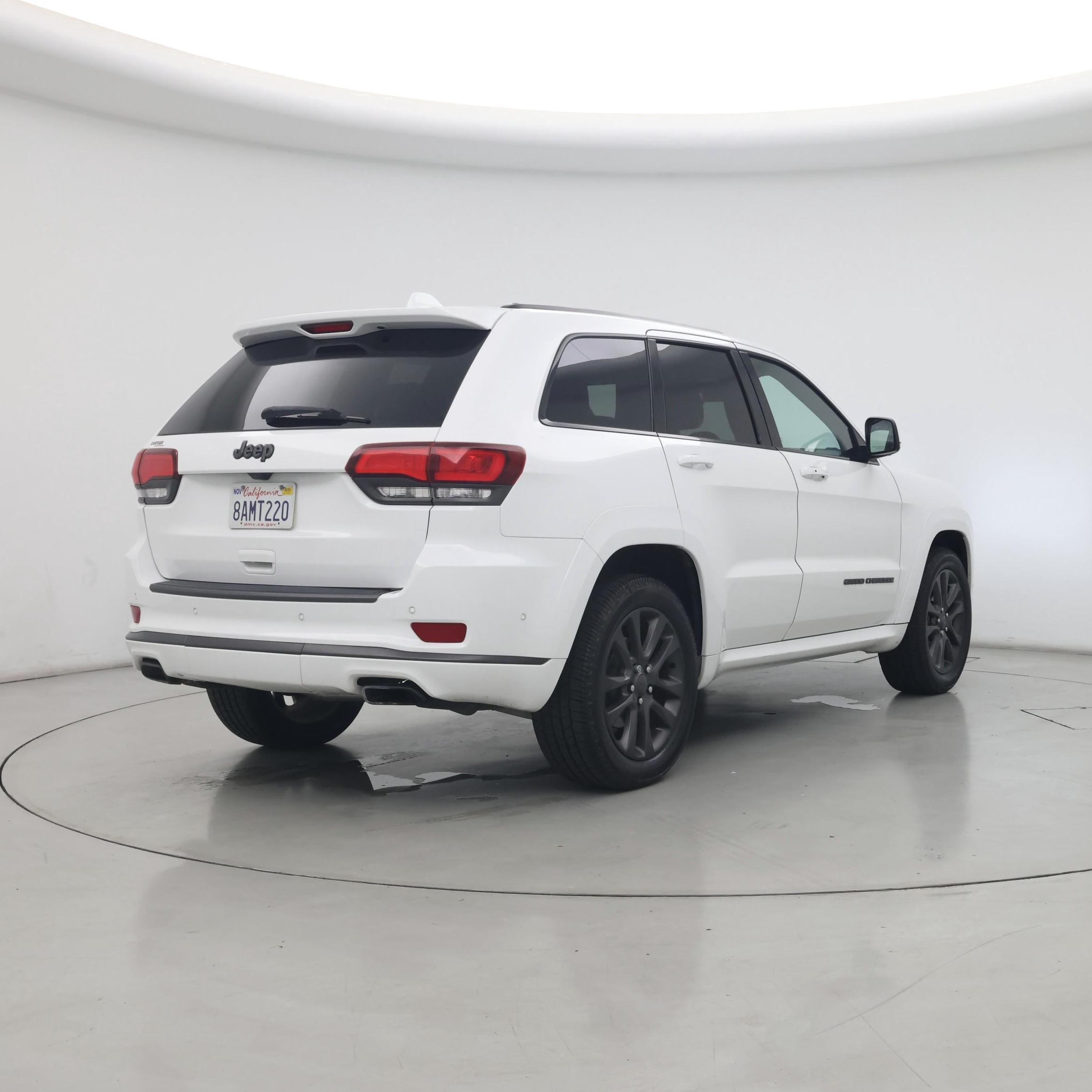 Thumbnail: 2018 Jeep Grand Cherokee - 8