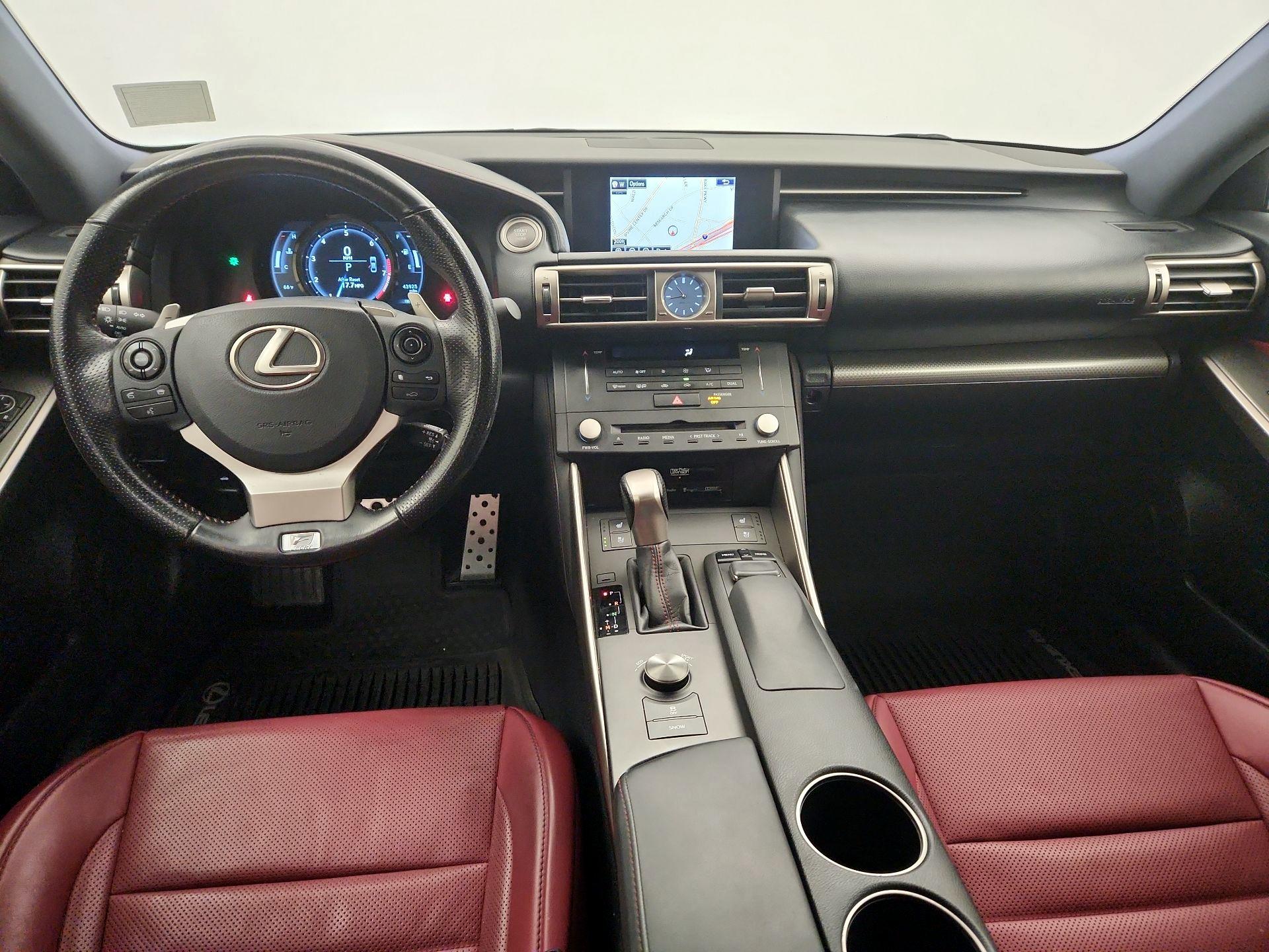 Thumbnail: 2016 Lexus IS - 9