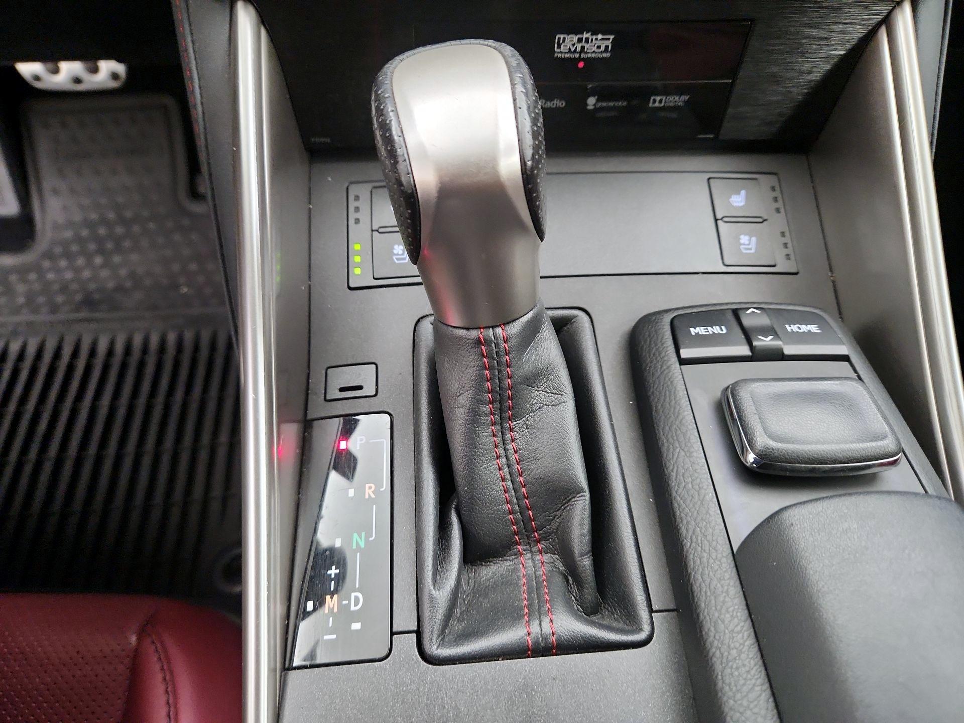 Thumbnail: 2016 Lexus IS - 18