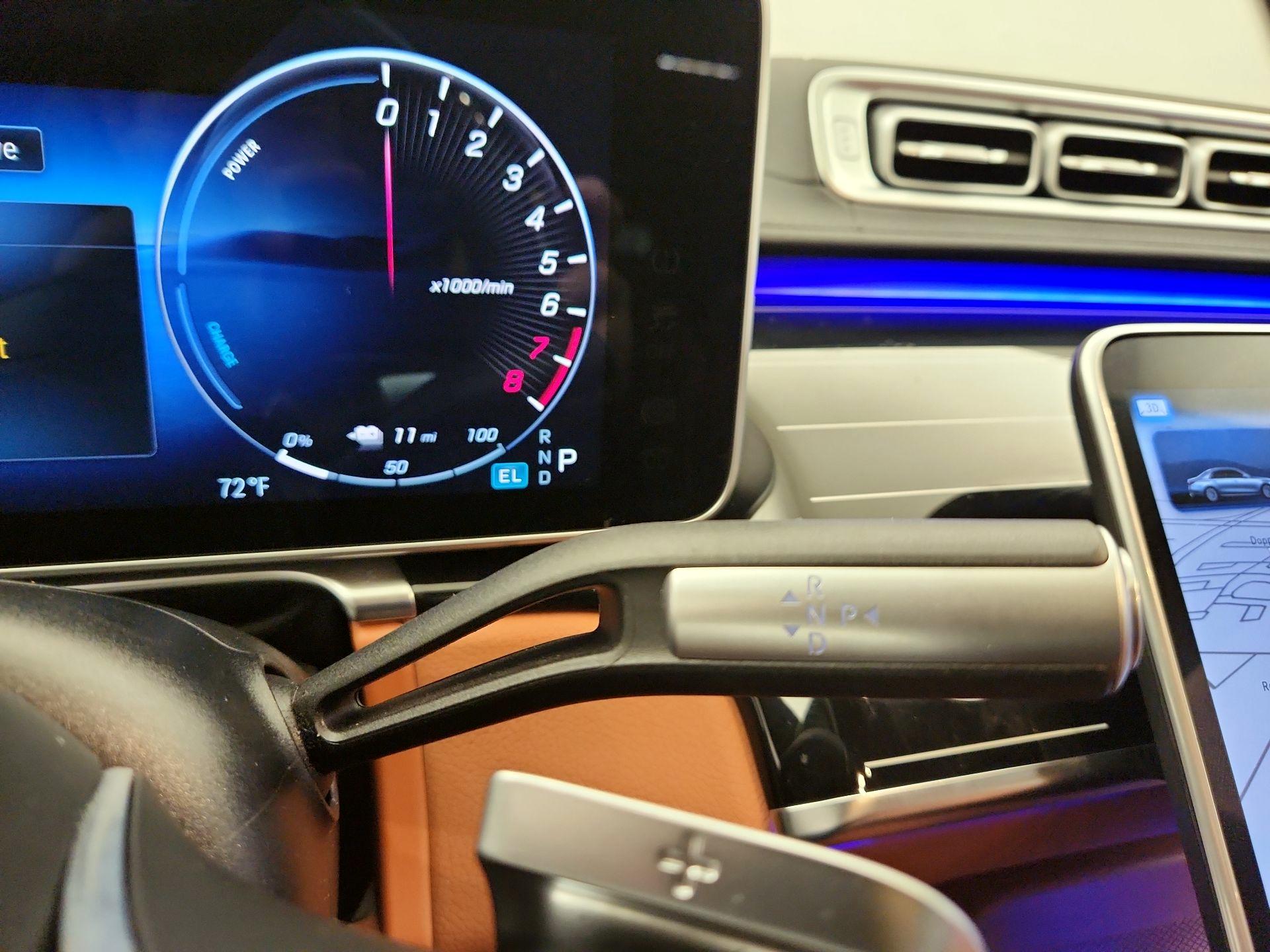 Thumbnail: 2023 Mercedes-Benz S-Class - 18