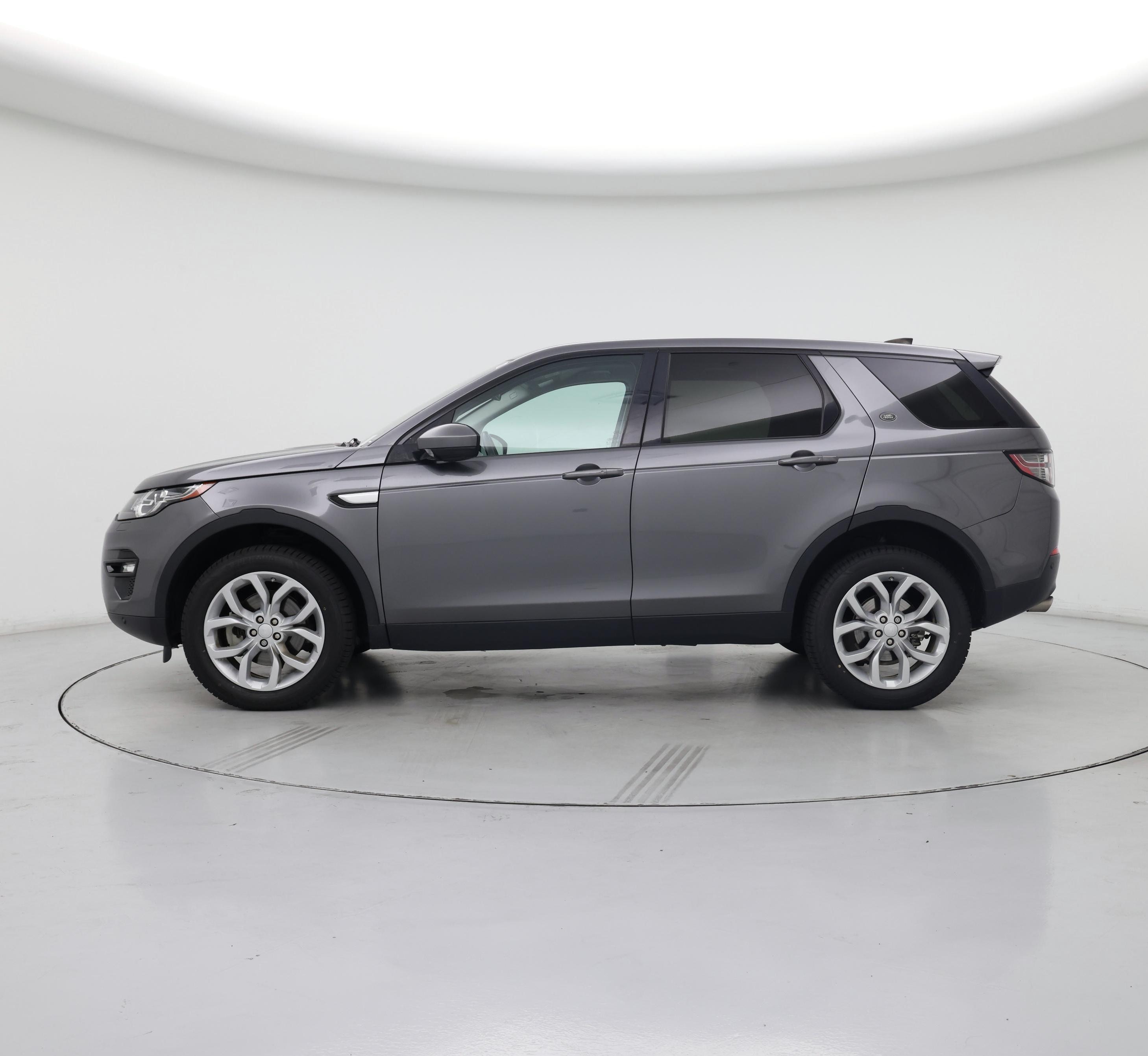 Thumbnail: 2018 Land Rover Discovery Sport - 3