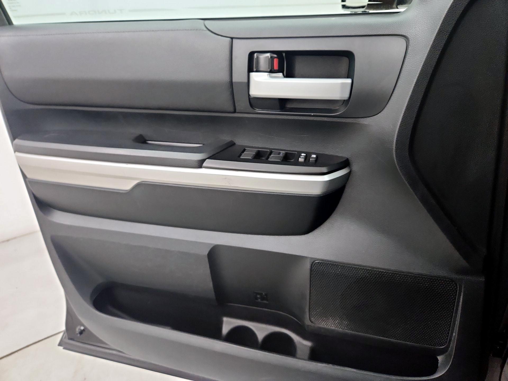Thumbnail: 2017 Toyota Tundra - 12