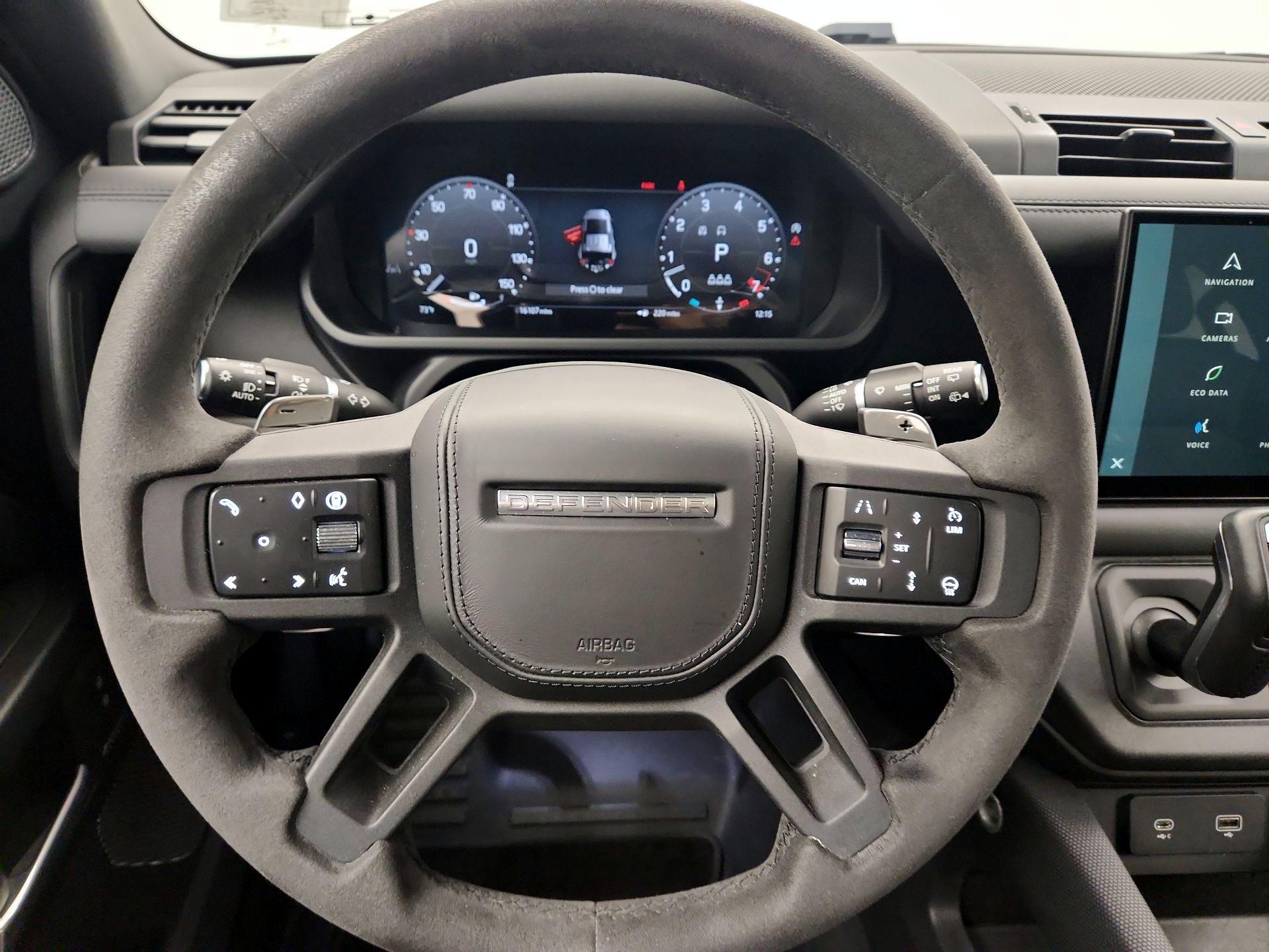 Thumbnail: 2024 Land Rover Defender - 10