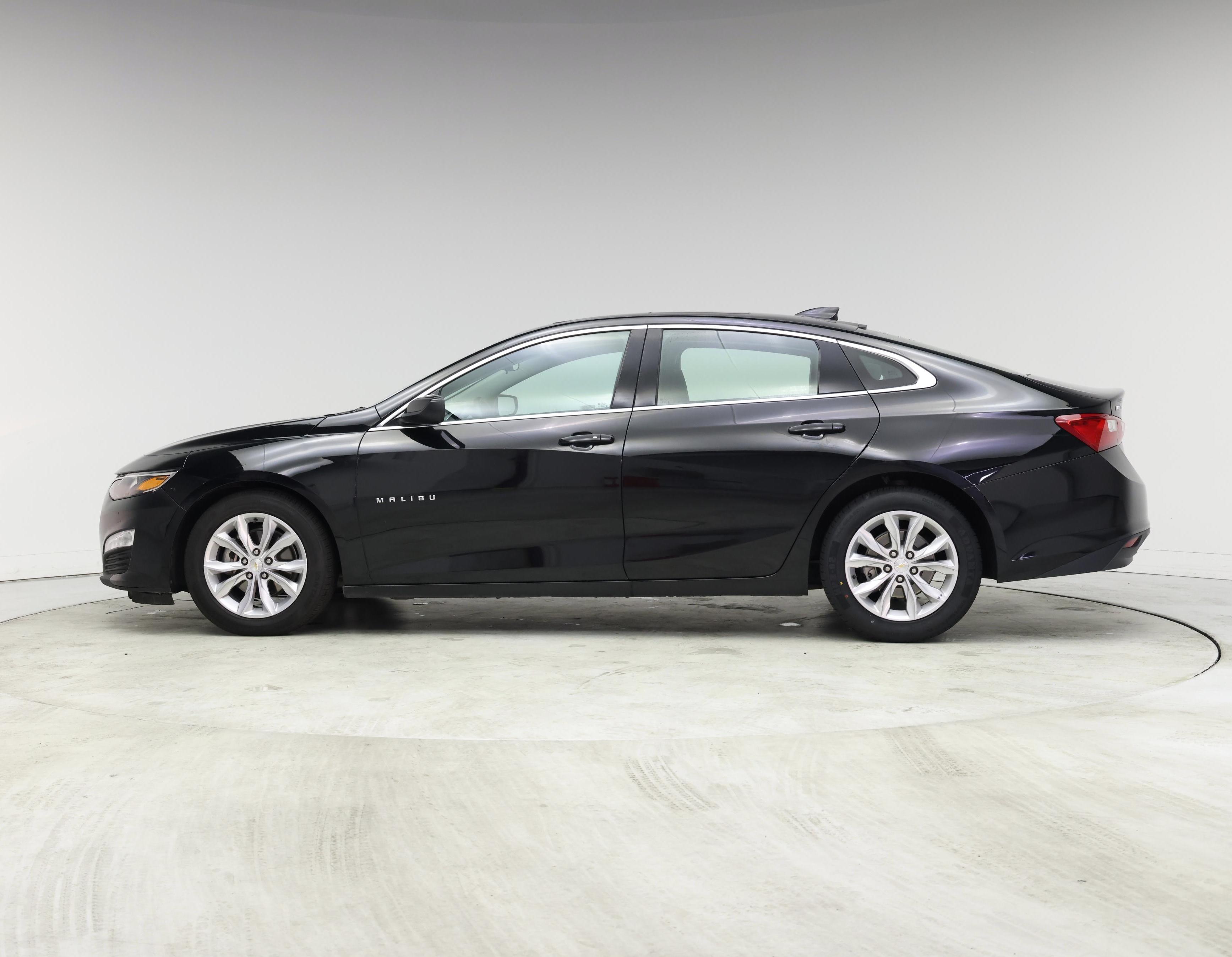 Thumbnail: 2023 Chevrolet Malibu - 3