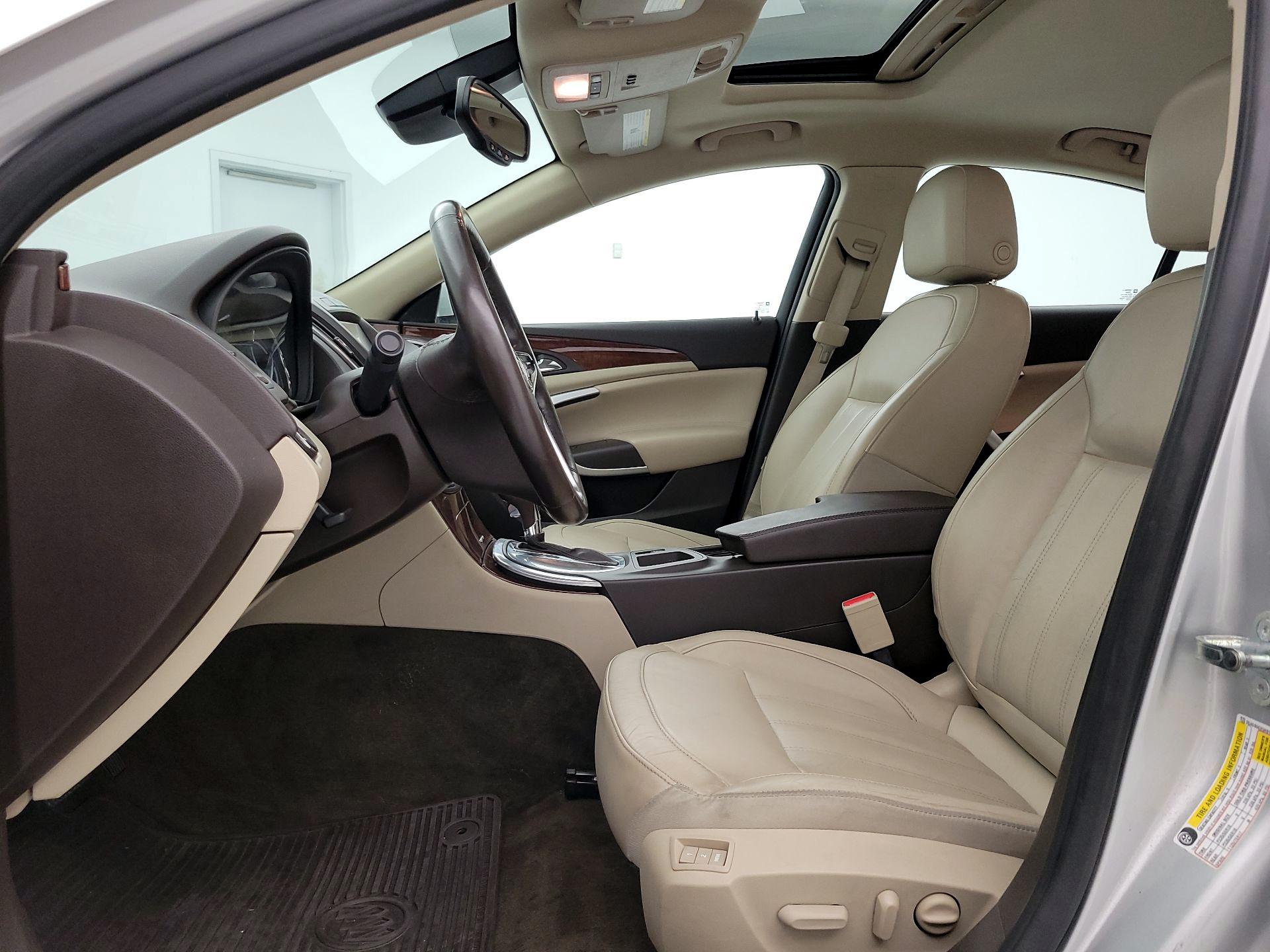 Thumbnail: 2017 Buick Regal - 11