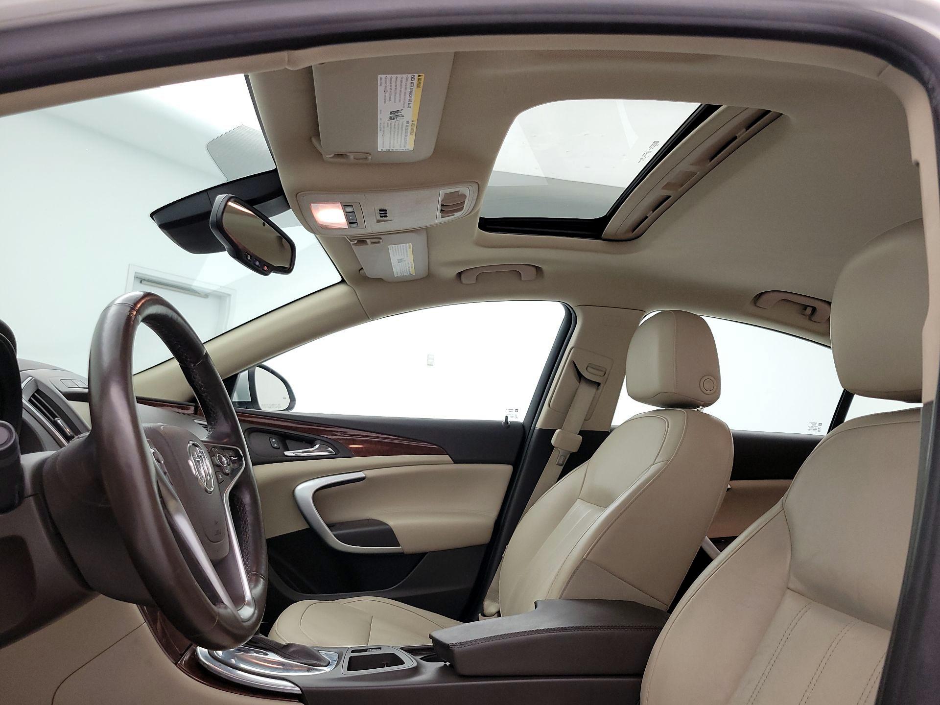 Thumbnail: 2017 Buick Regal - 20