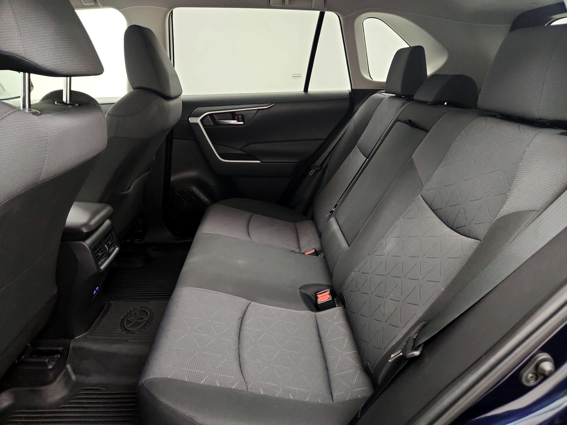 Thumbnail: 2022 Toyota RAV4 - 19