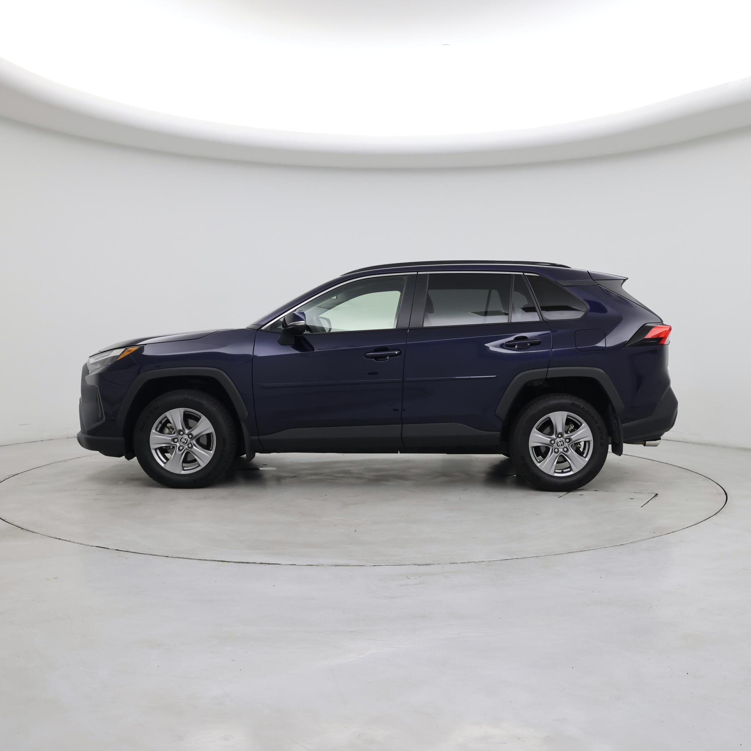 Thumbnail: 2022 Toyota RAV4 - 3