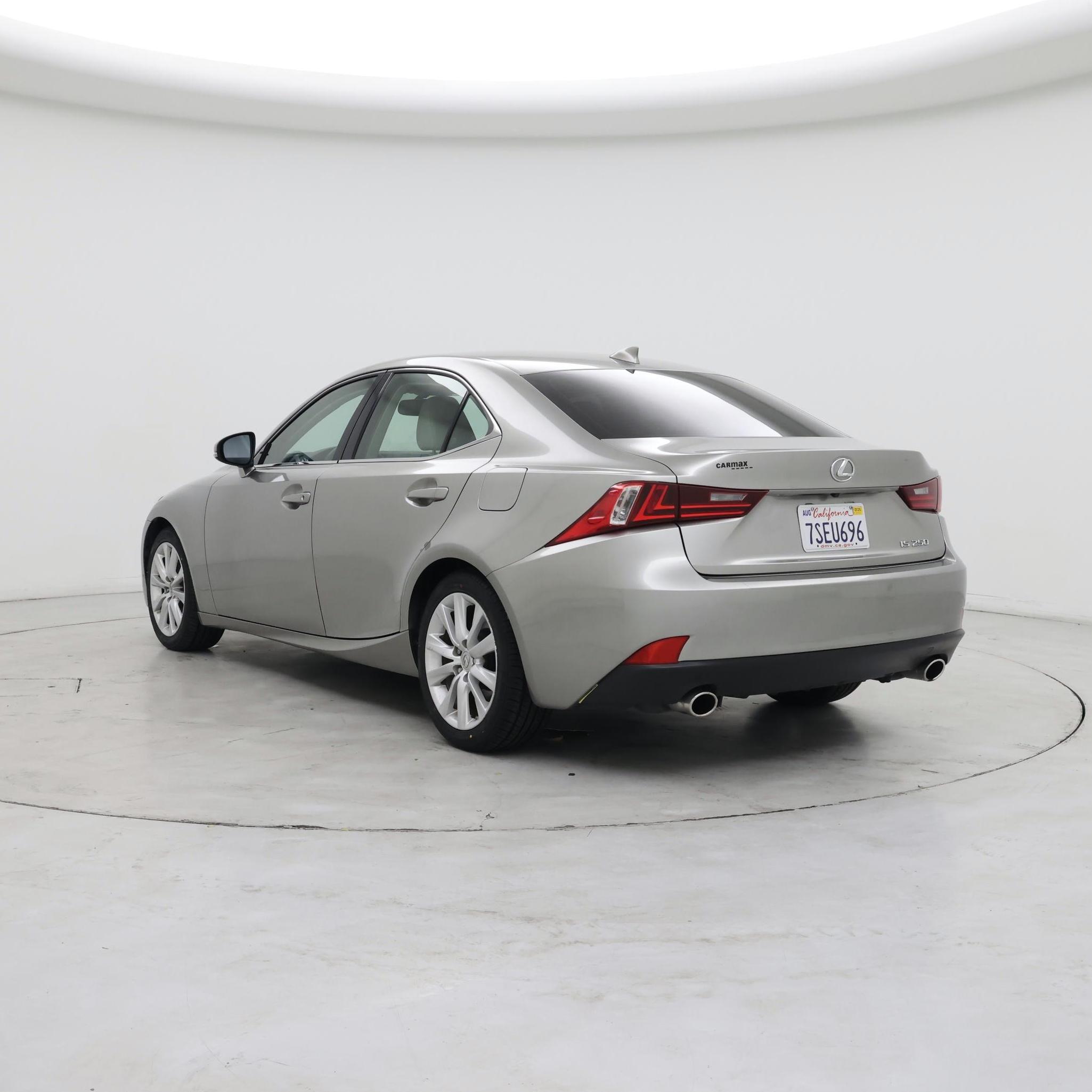 Thumbnail: 2014 Lexus IS - 2